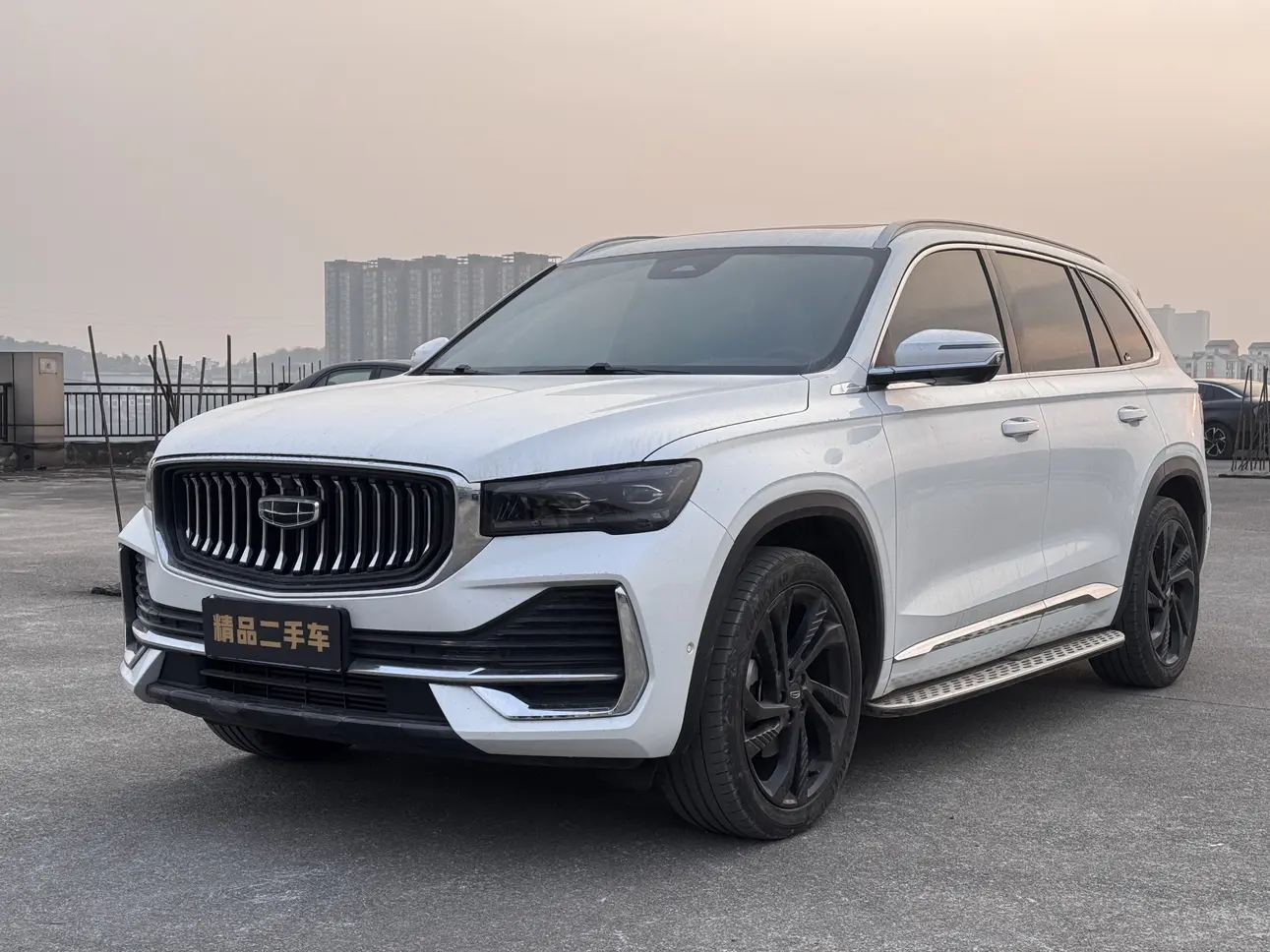 Geely Monjaro (Xingyue L)  из Китая