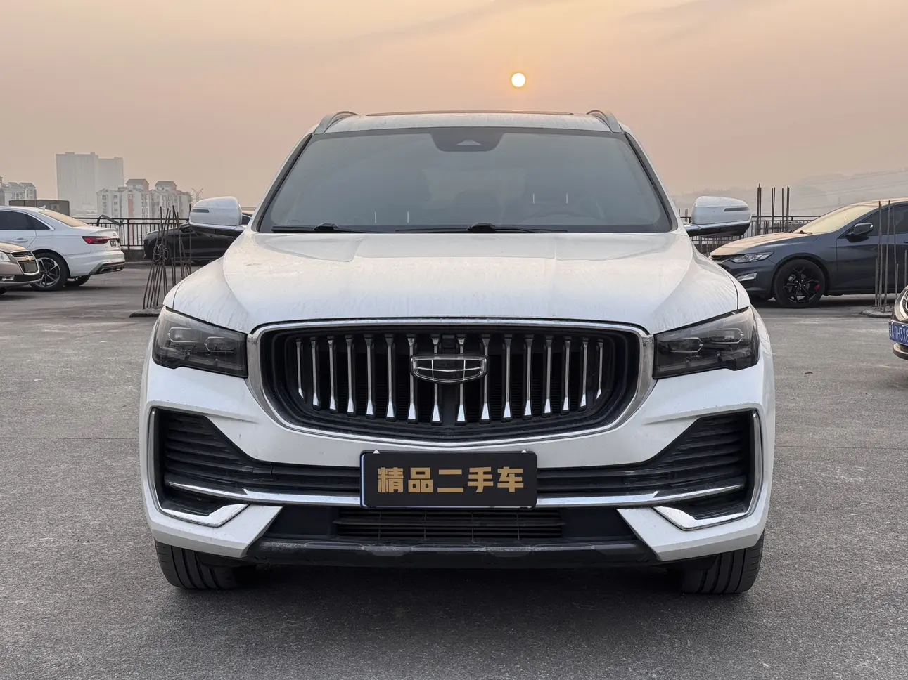 Geely Monjaro (Xingyue L)  из Китая