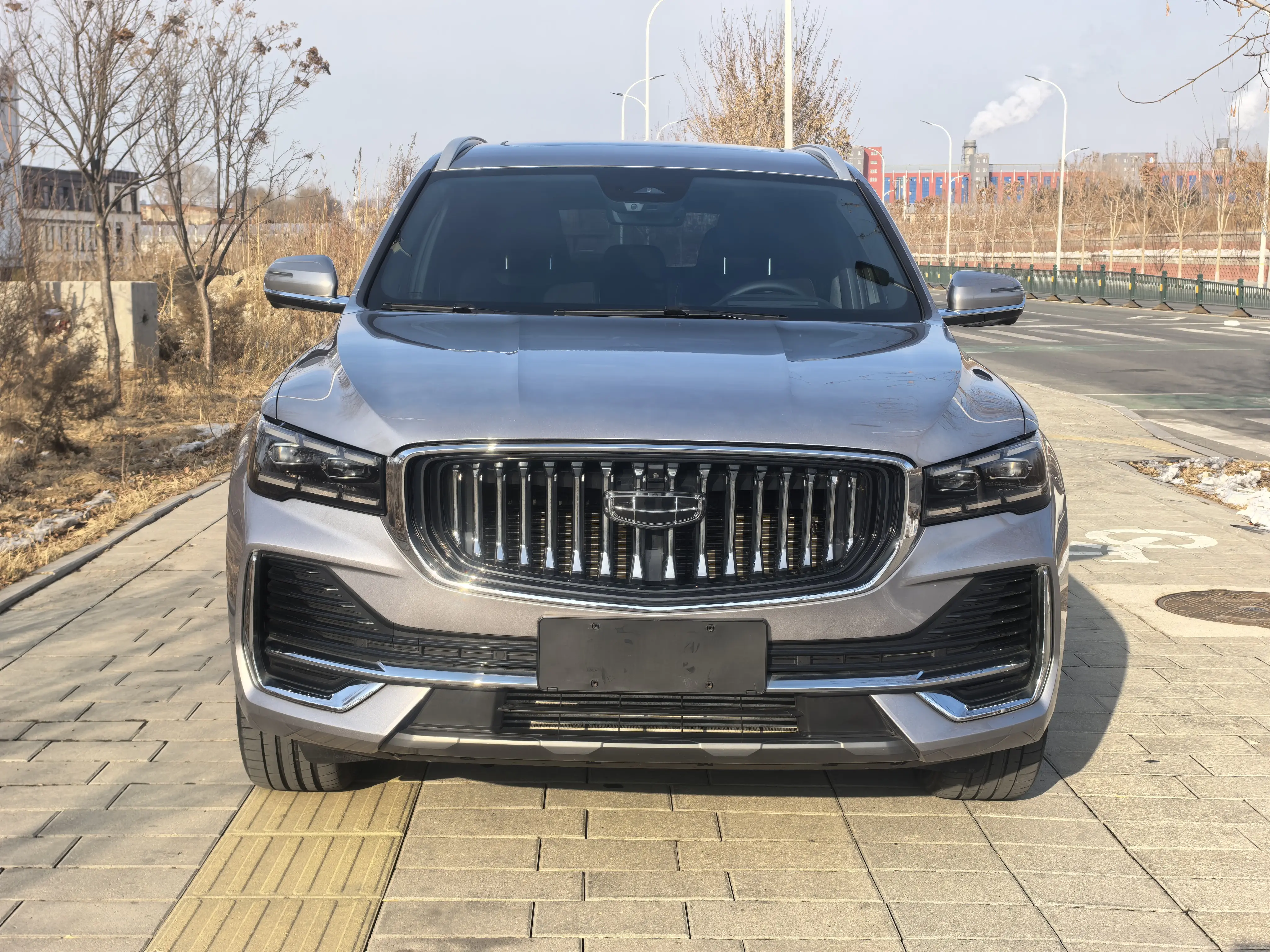 Geely Monjaro (Xingyue L)  из Китая