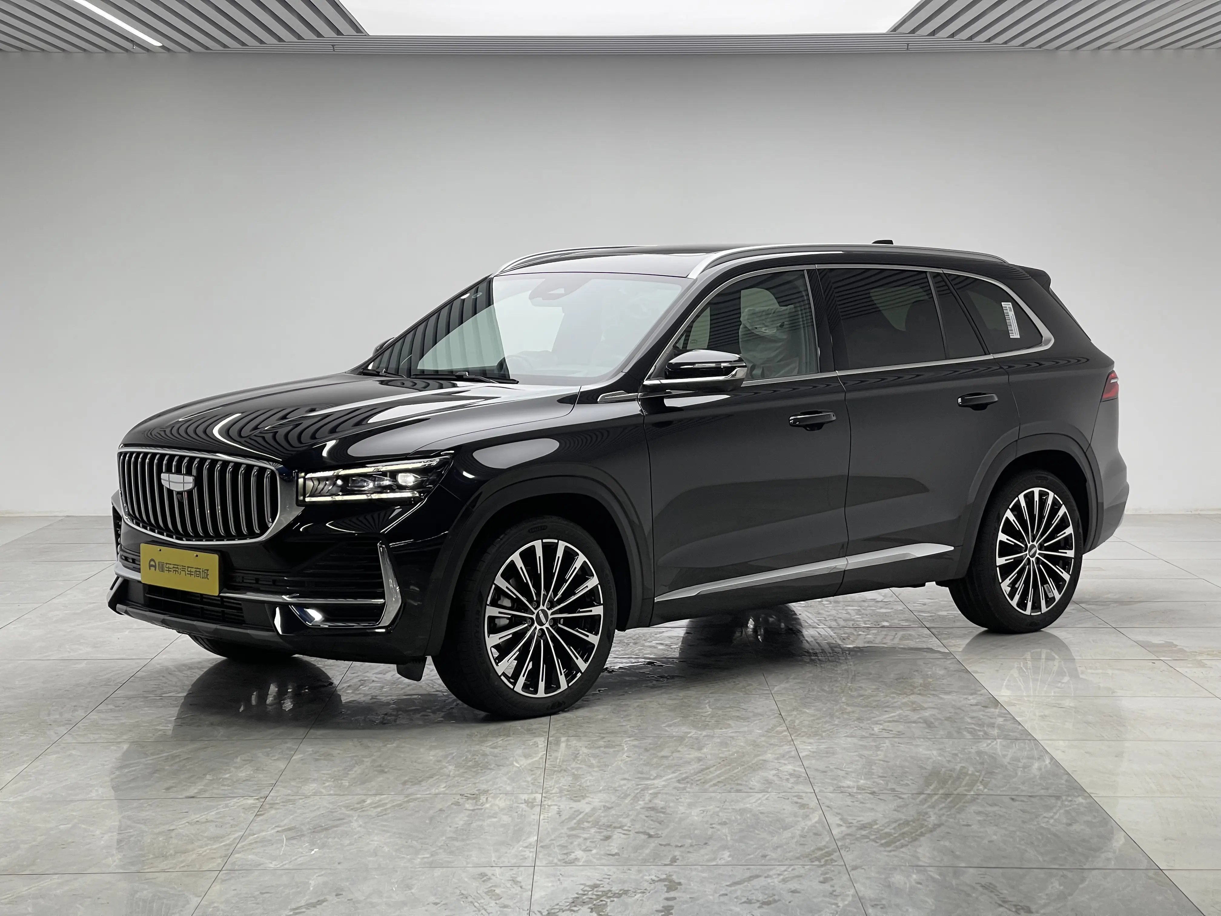 Geely Monjaro (Xingyue L)  из Китая