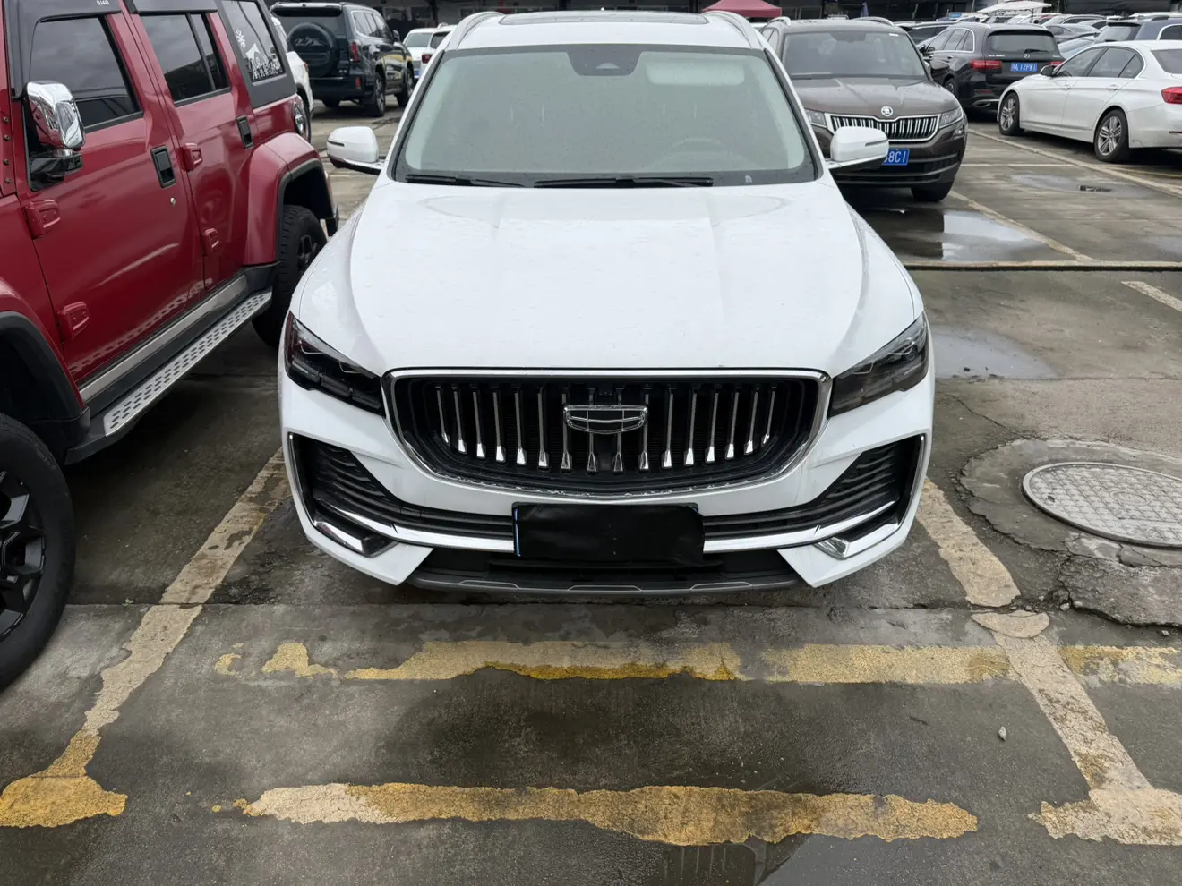 Geely Monjaro (Xingyue L)  из Китая