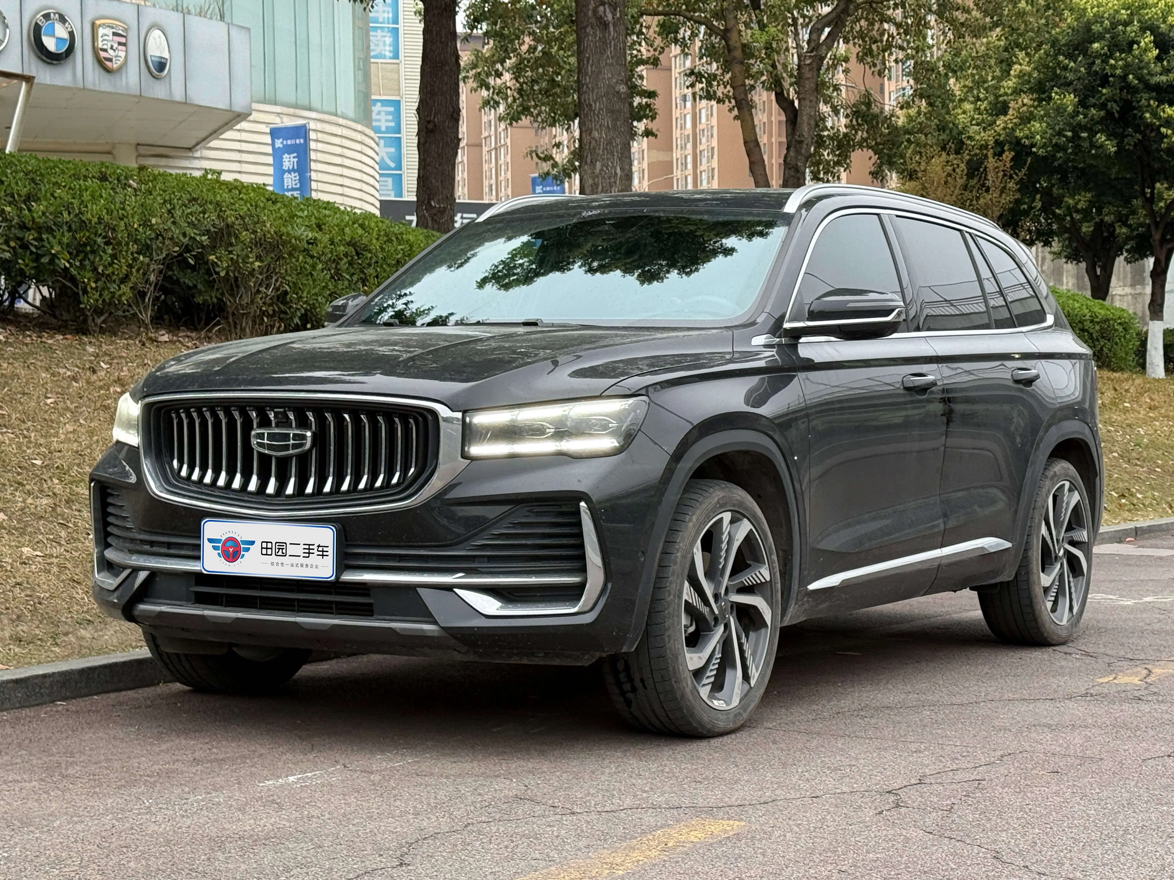 Geely Monjaro (Xingyue L)  из Китая