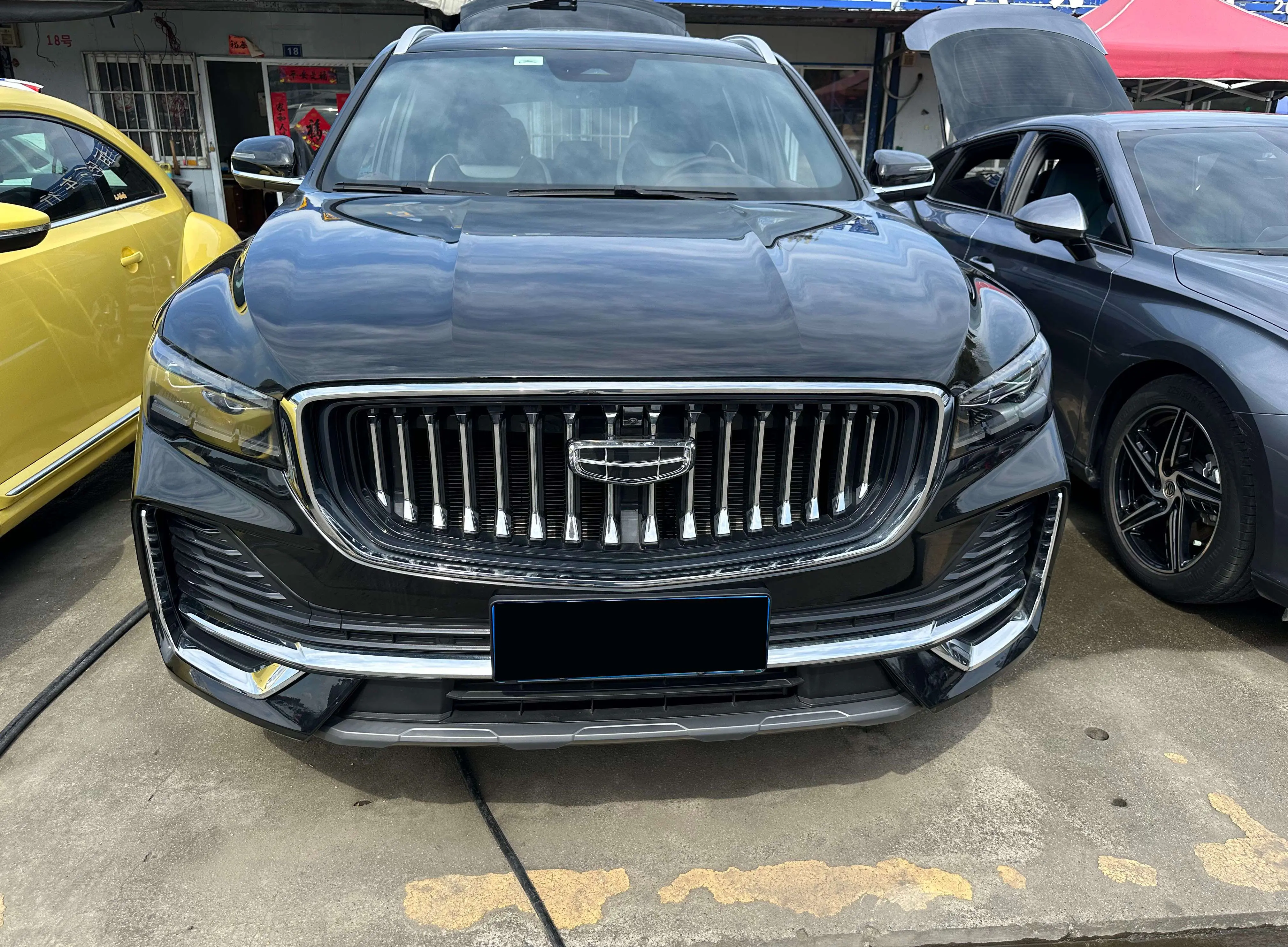 Geely Monjaro (Xingyue L)  из Китая