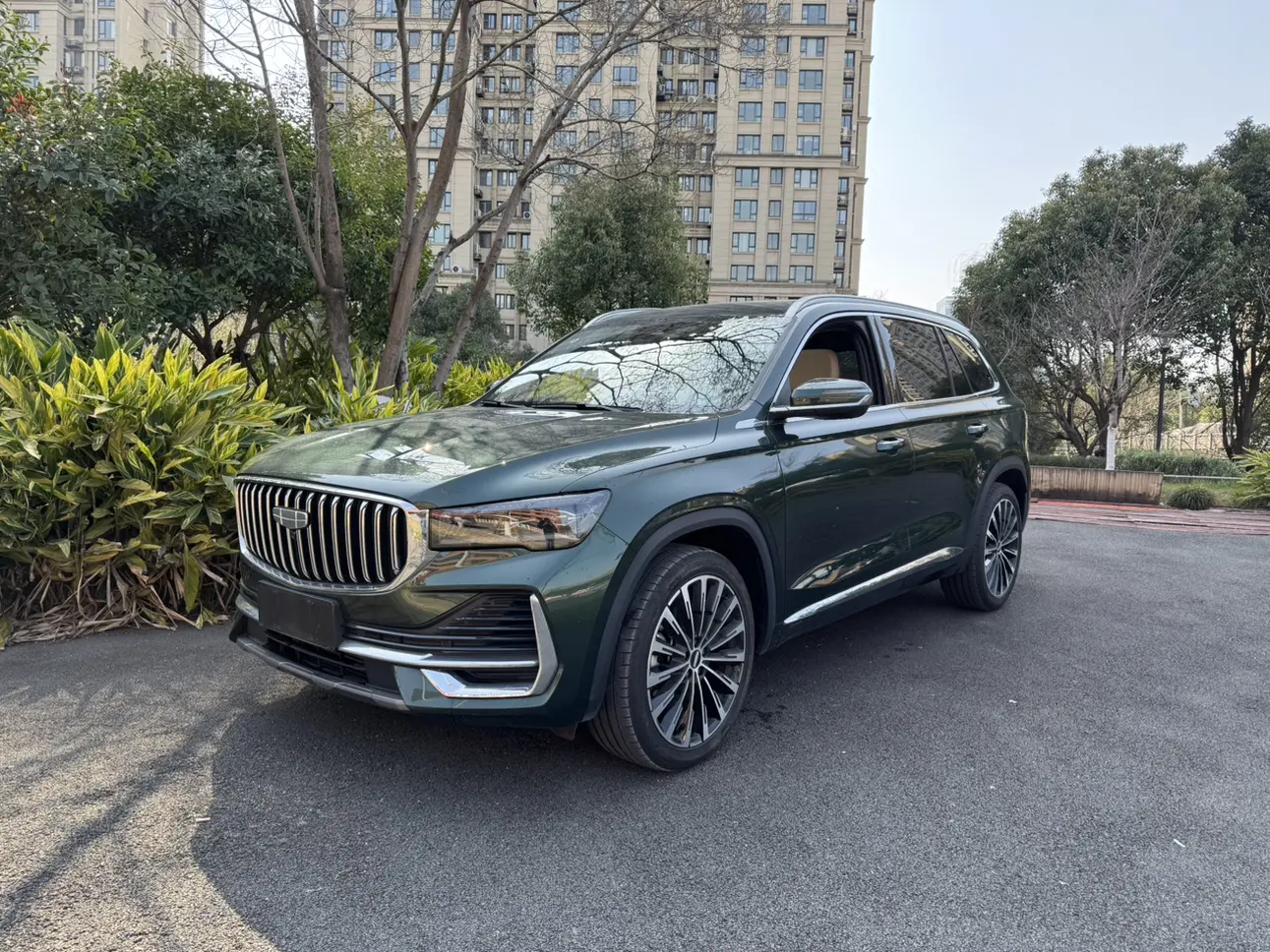 Geely Monjaro (Xingyue L)  из Китая