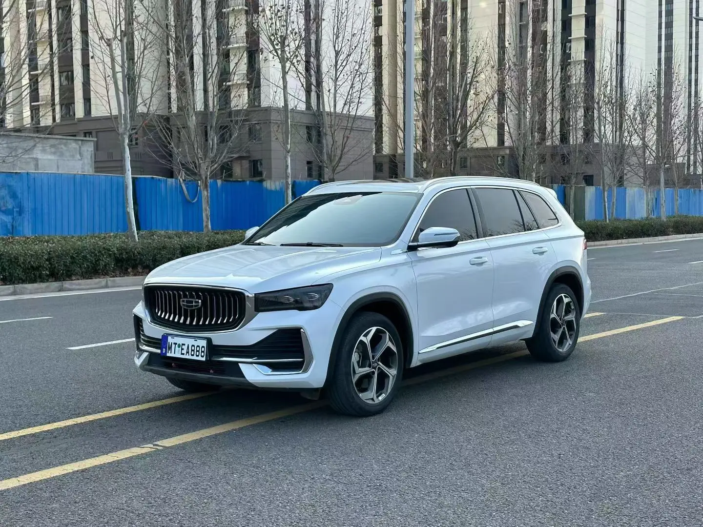 Geely Monjaro (Xingyue L)  из Китая