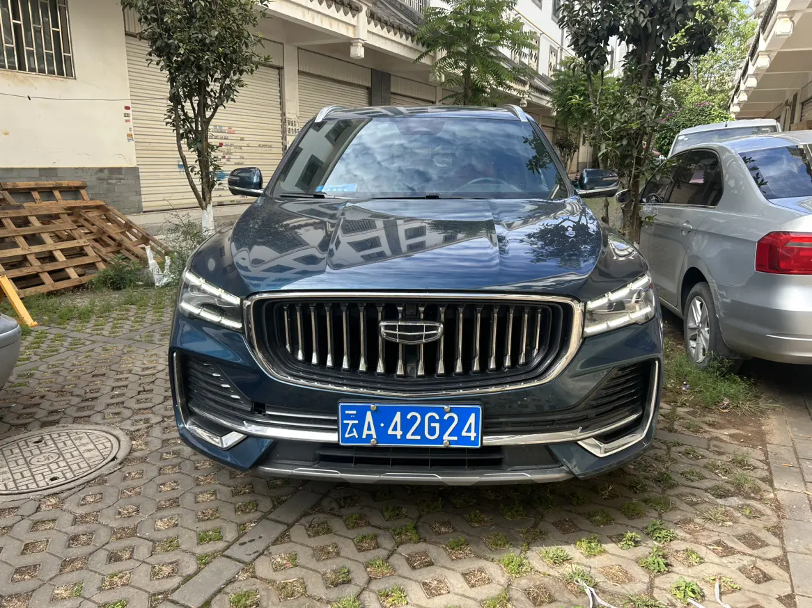 Geely Monjaro (Xingyue L)  из Китая