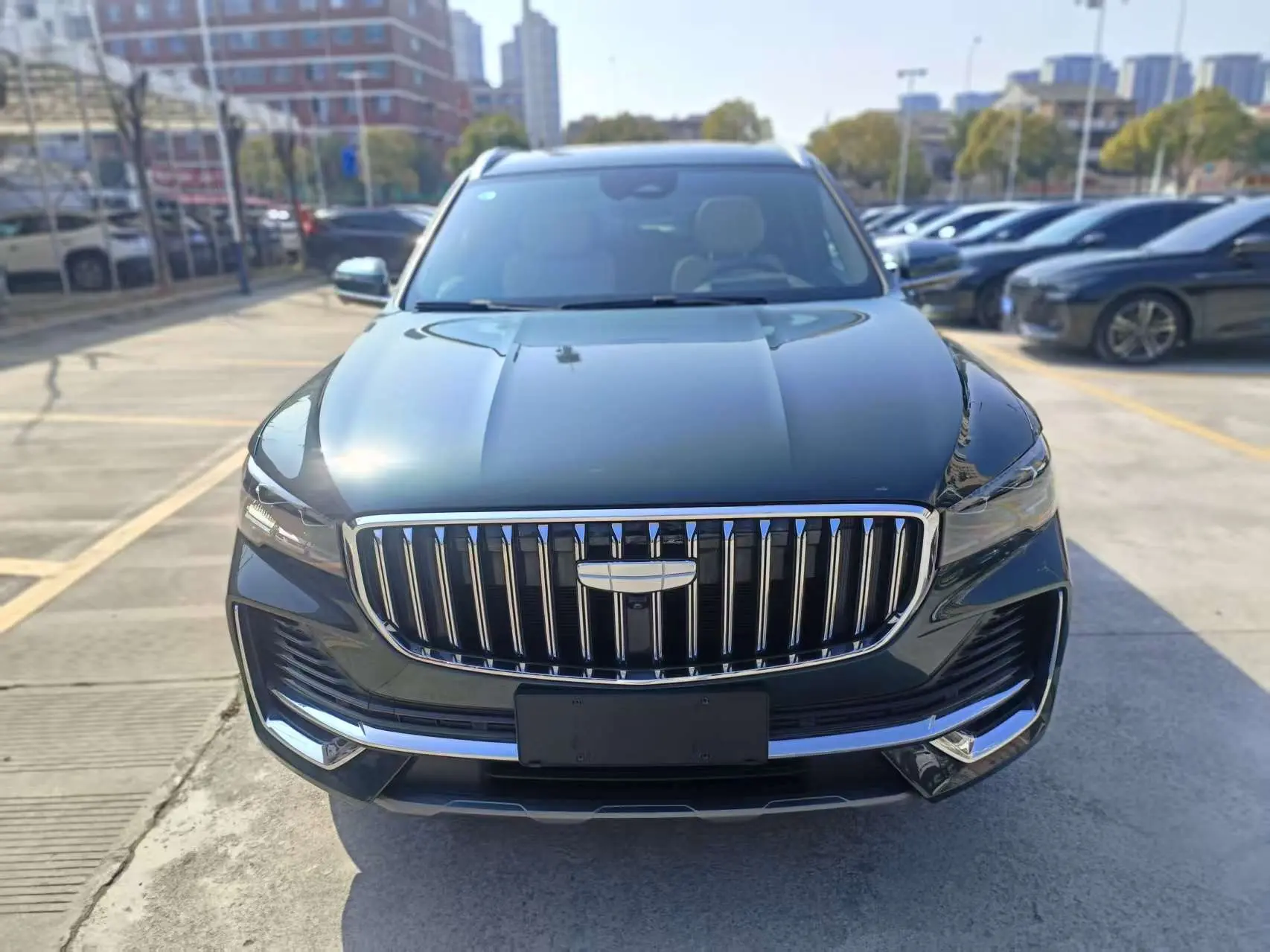 Geely Monjaro (Xingyue L)  из Китая