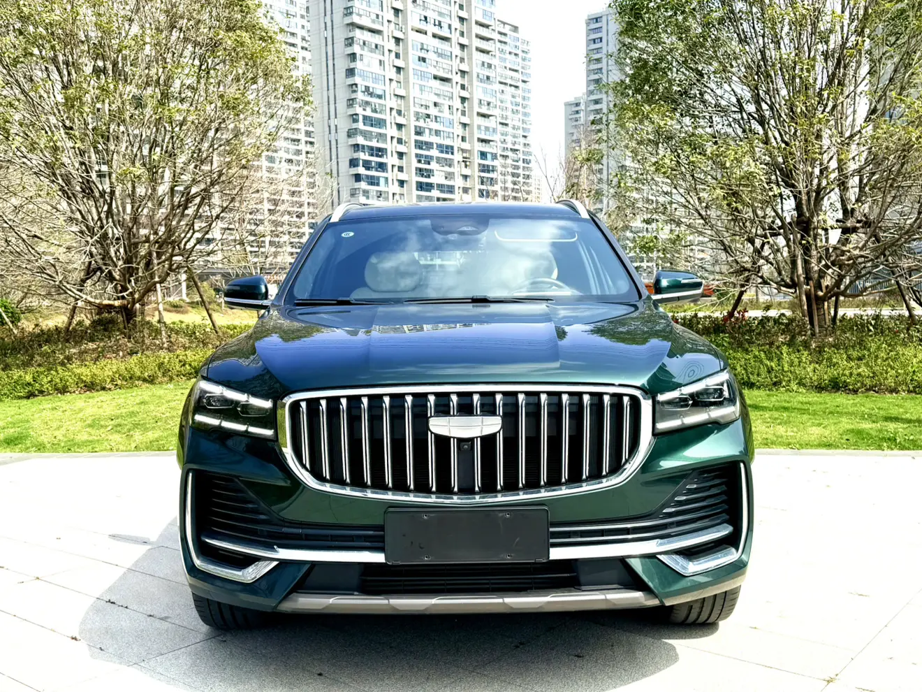 Geely Monjaro (Xingyue L)  из Китая