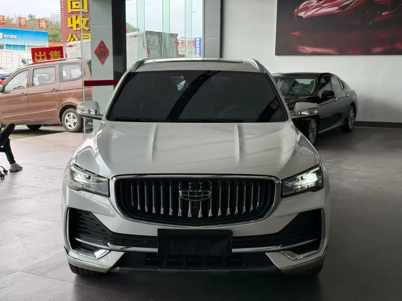 Geely Monjaro (Xingyue L)  из Китая