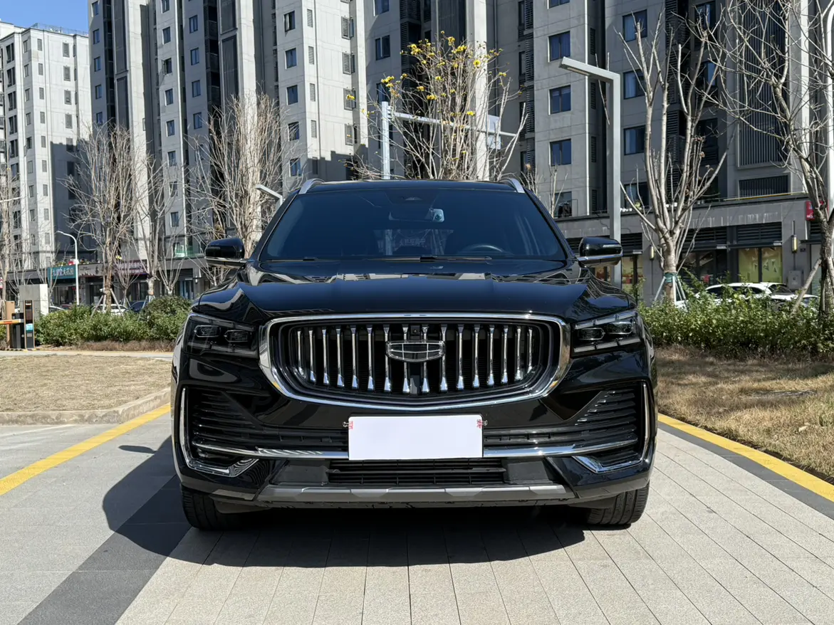 Geely Monjaro (Xingyue L)  из Китая