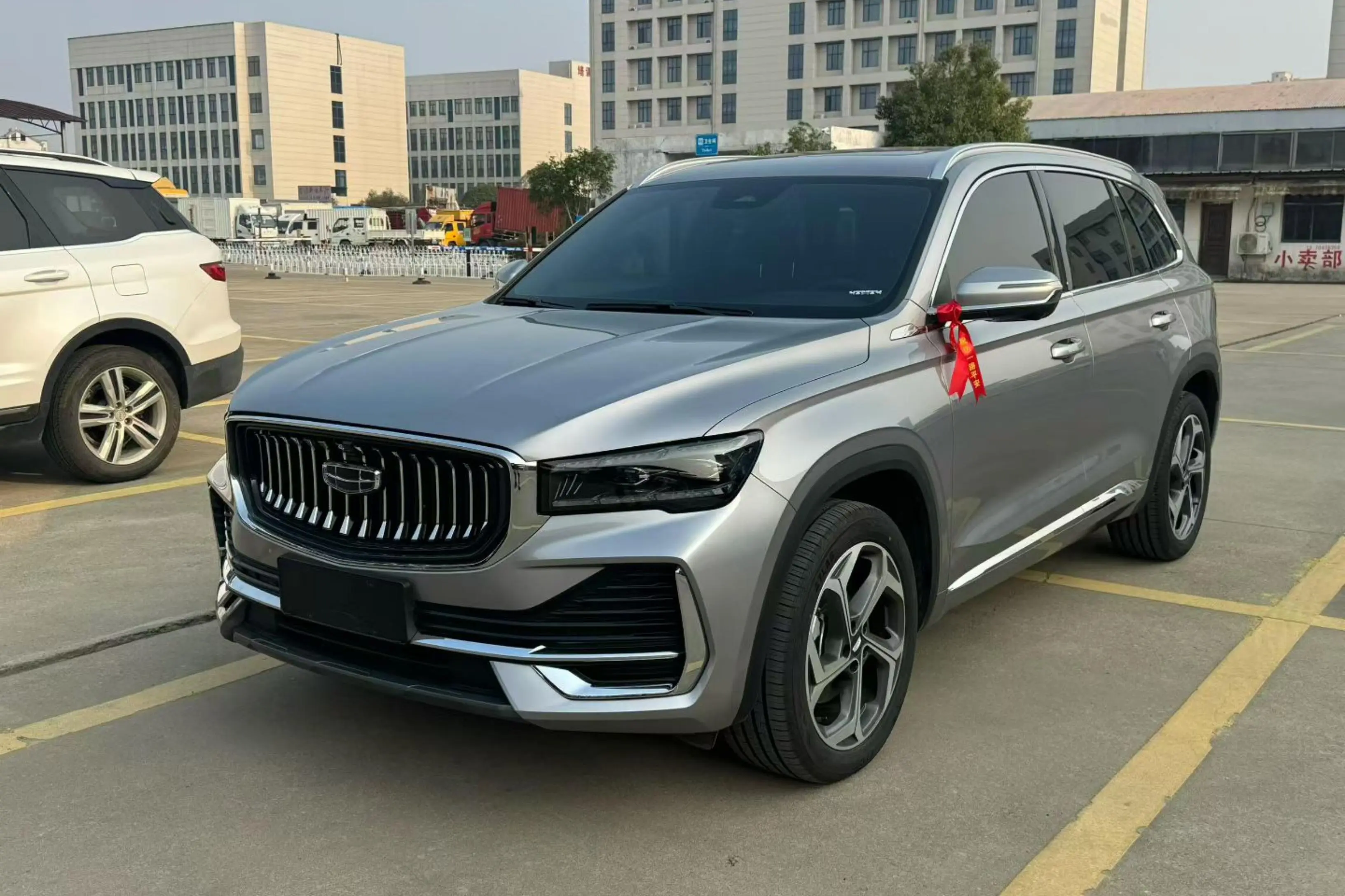 Geely Monjaro (Xingyue L)  из Китая