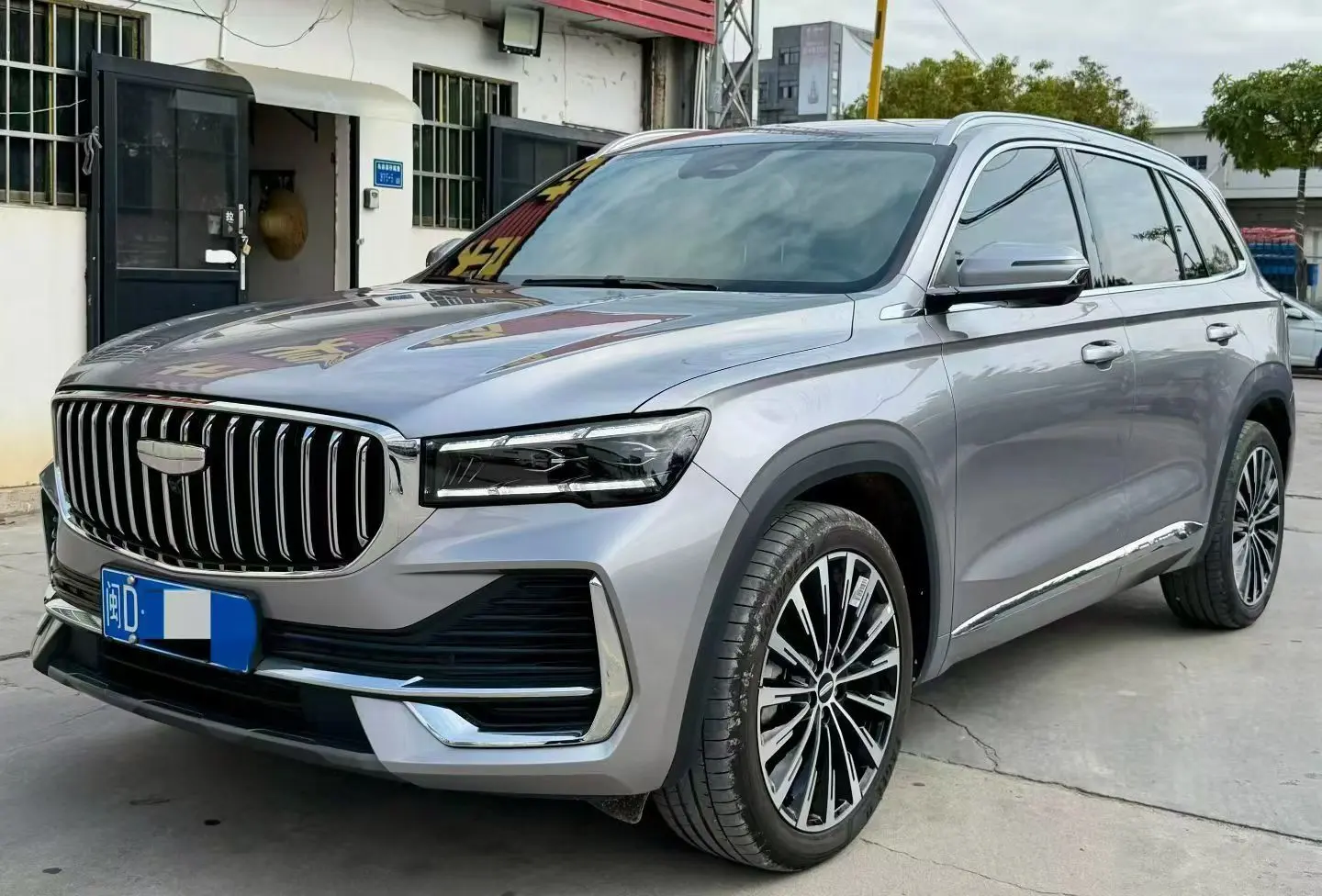 Geely Monjaro (Xingyue L)  из Китая