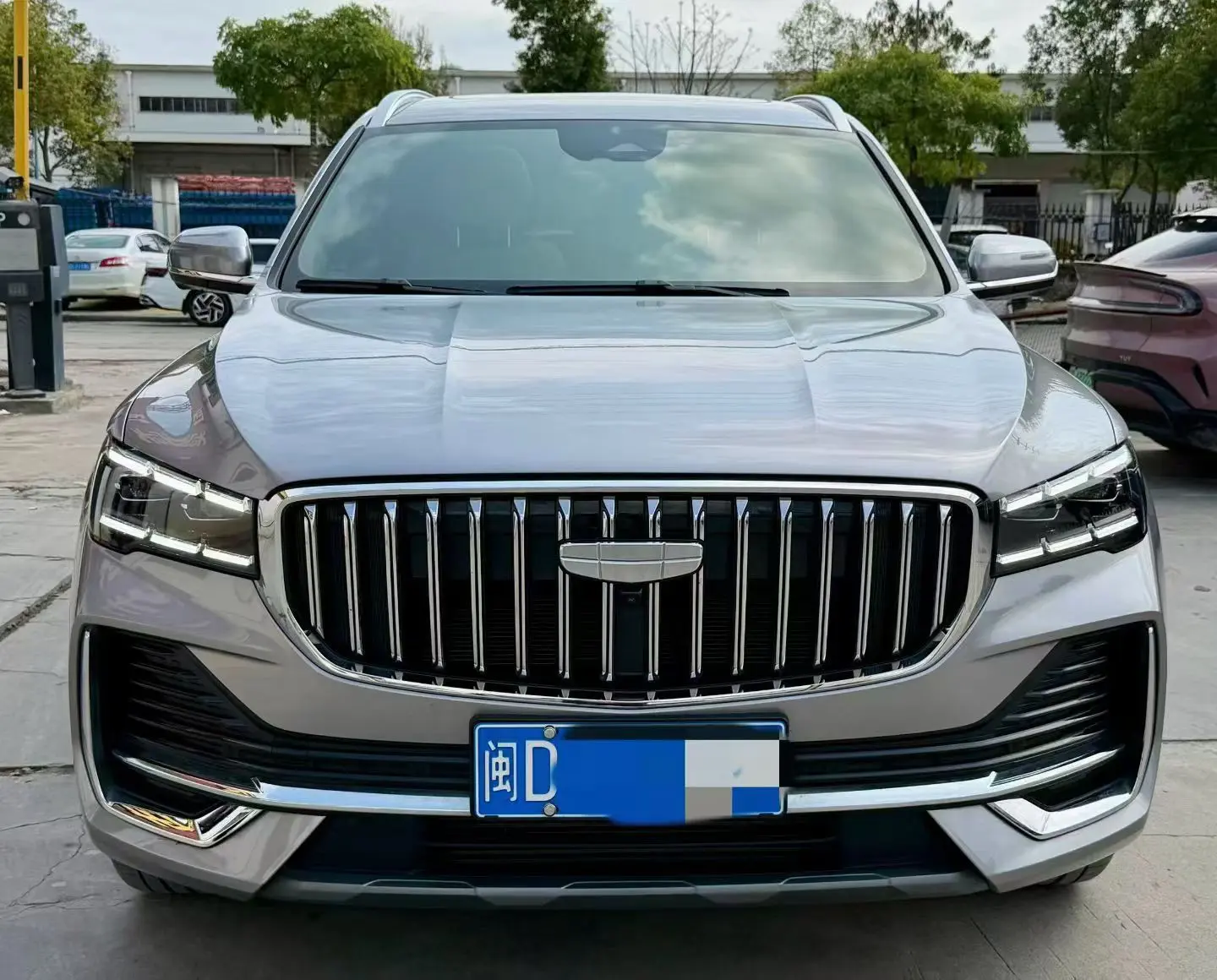 Geely Monjaro (Xingyue L)  из Китая