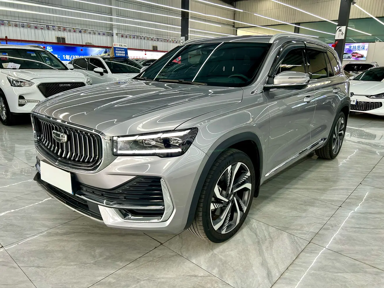 Geely Monjaro (Xingyue L)  из Китая