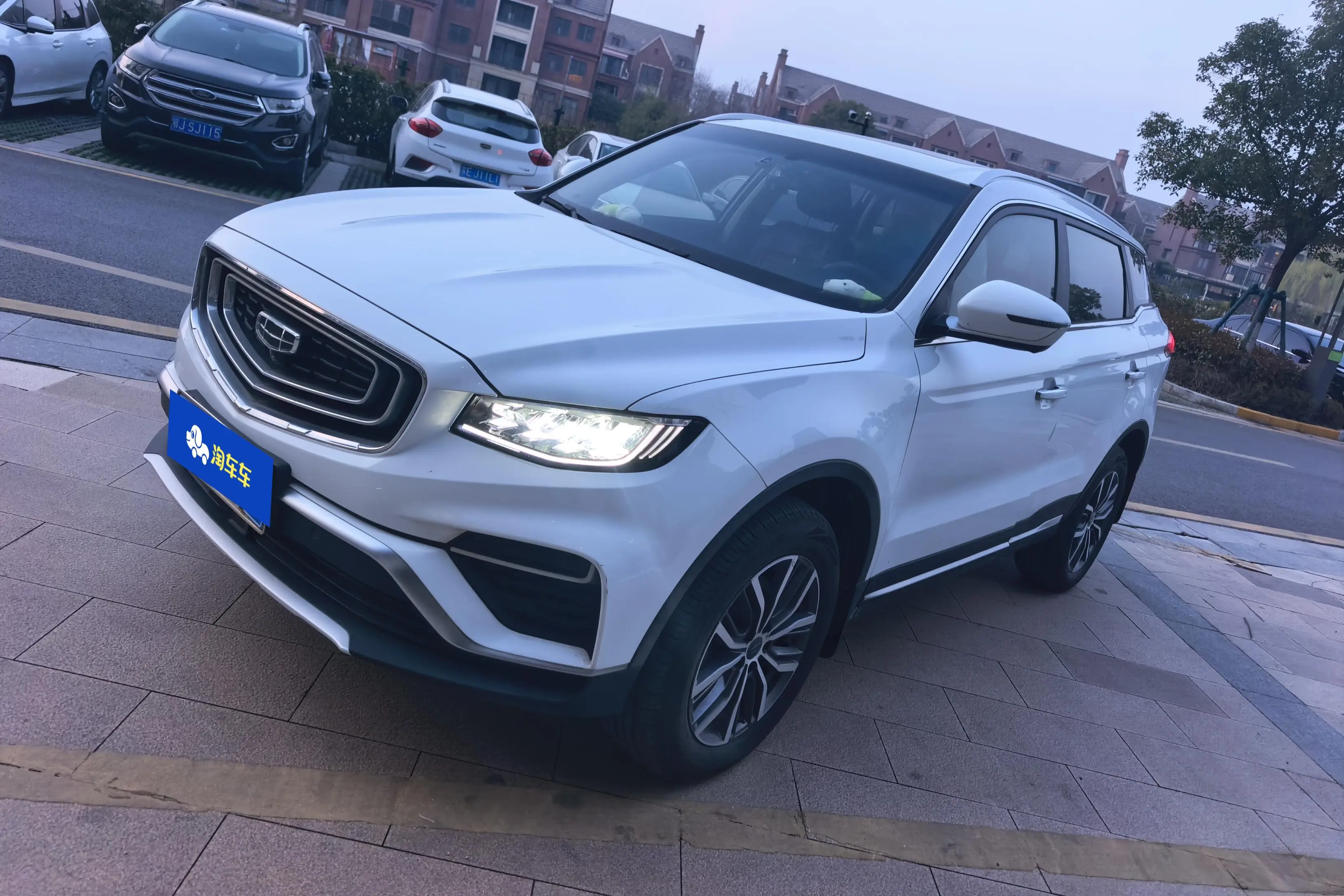 Geely Atlas (Boyue)  из Китая