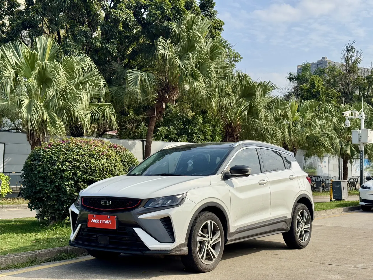 Geely Coolray SX11 (Binyue)  из Китая