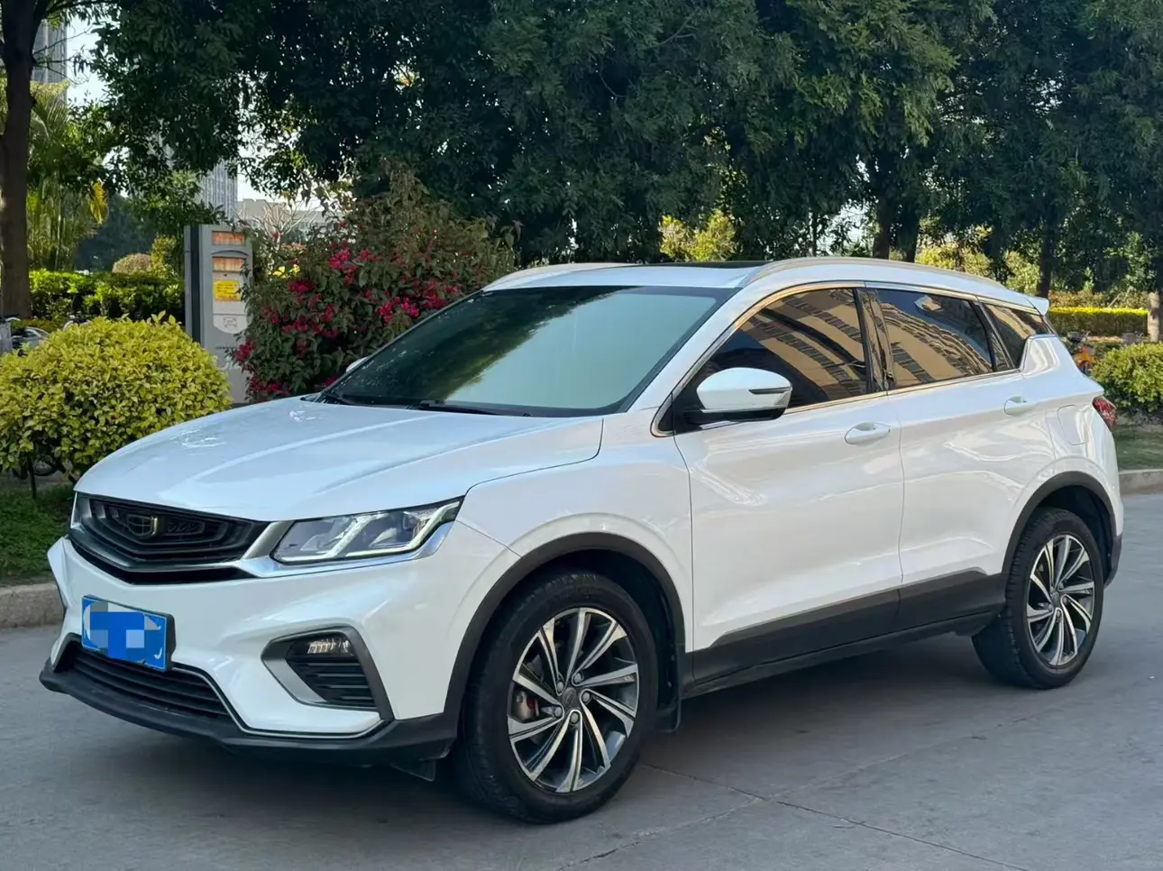 Geely Coolray SX11 (Binyue)  из Китая