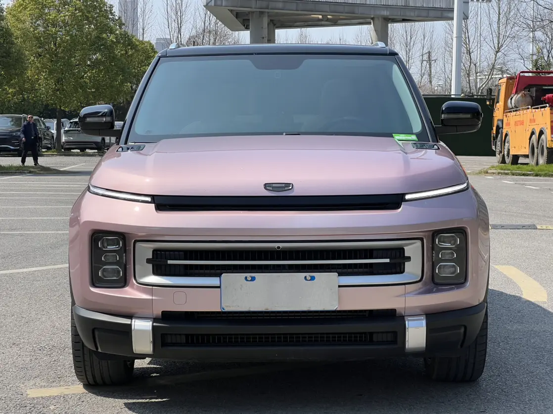 Geely ICON  из Китая