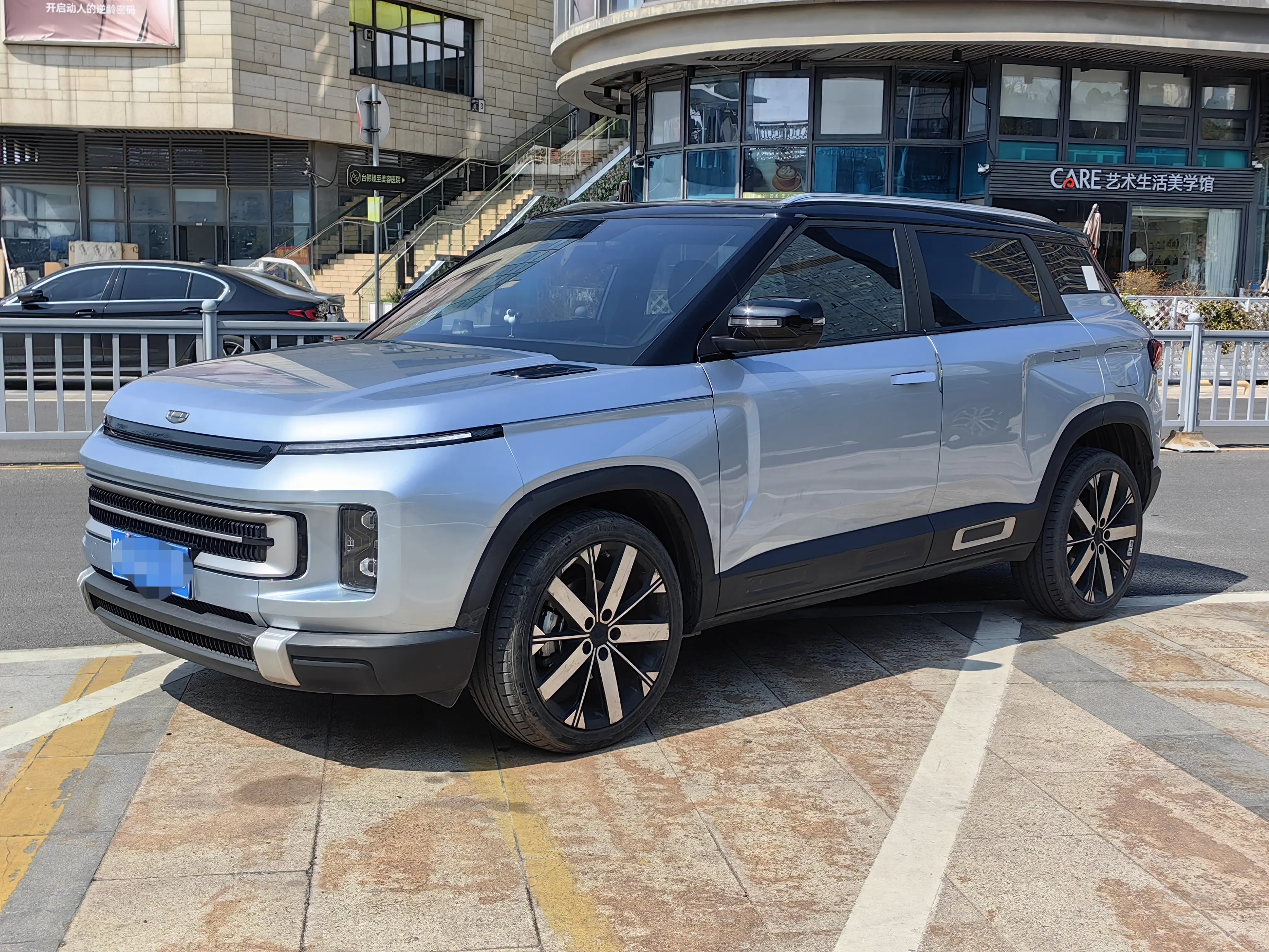 Geely ICON  из Китая