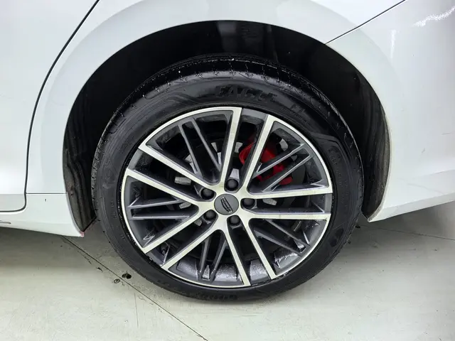 Geely Xing Rui  из Китая