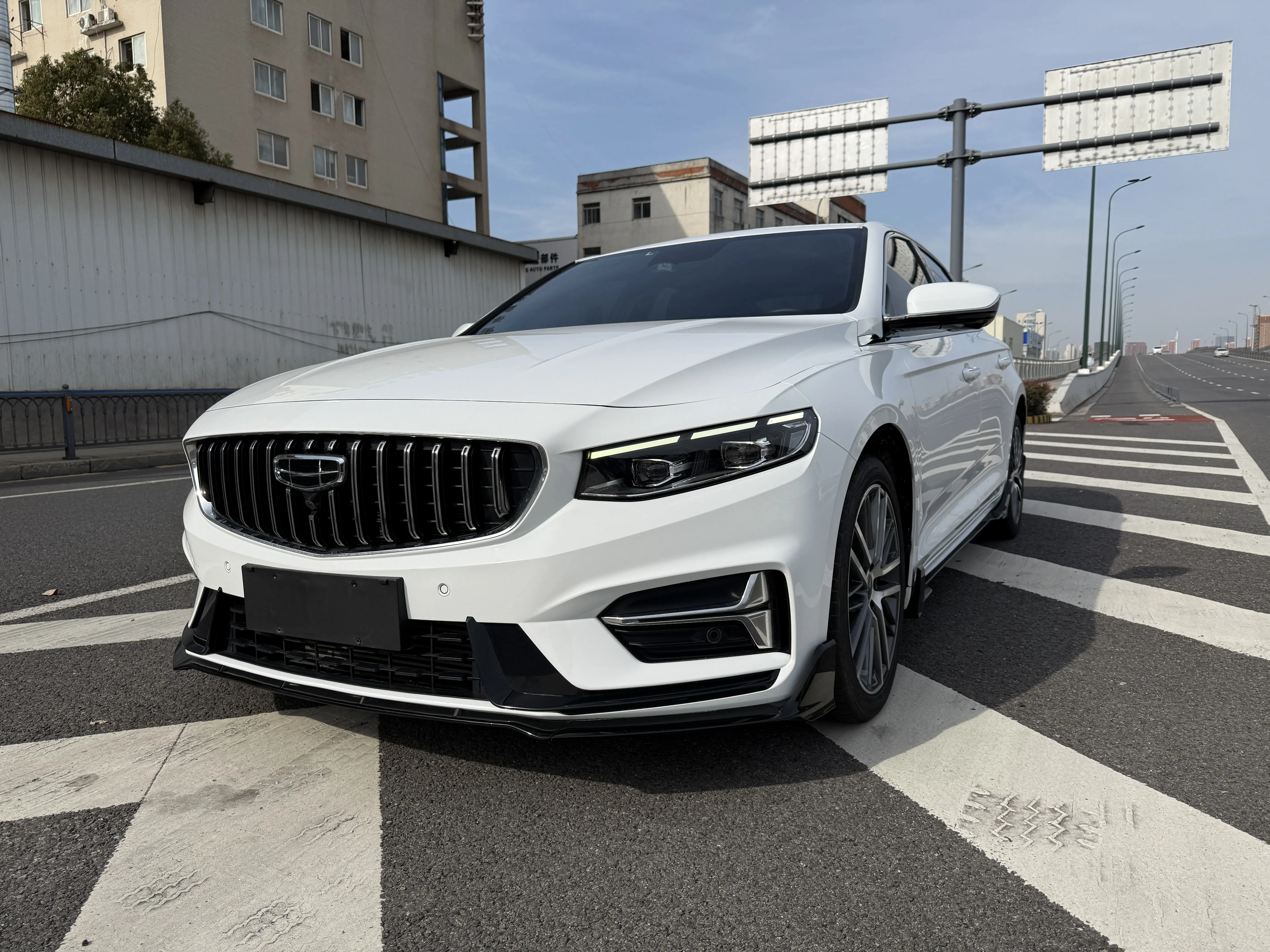 Geely Xing Rui  из Китая