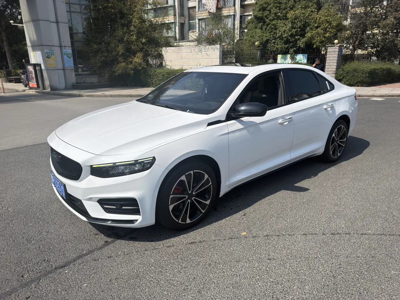 Geely Xing Rui  из Китая