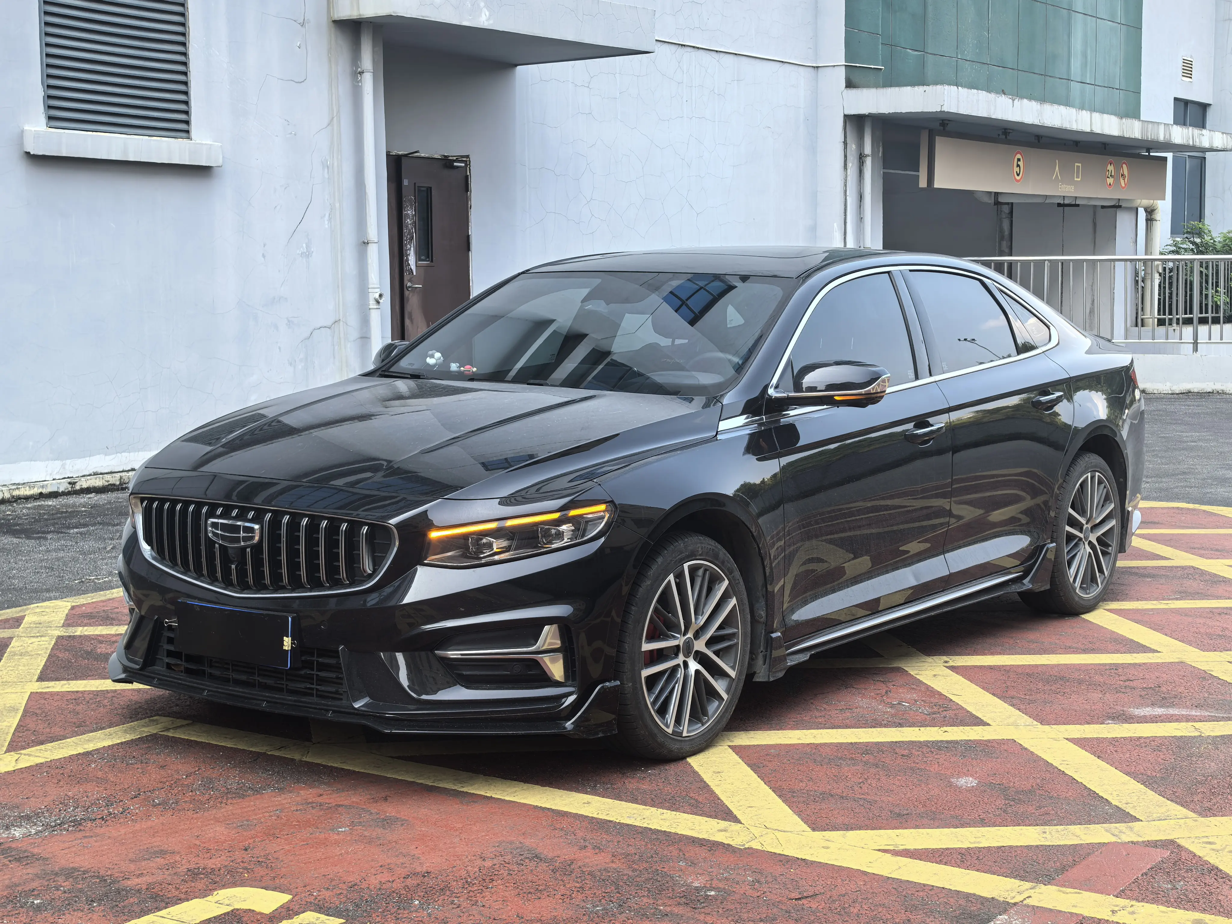 Geely Xing Rui  из Китая