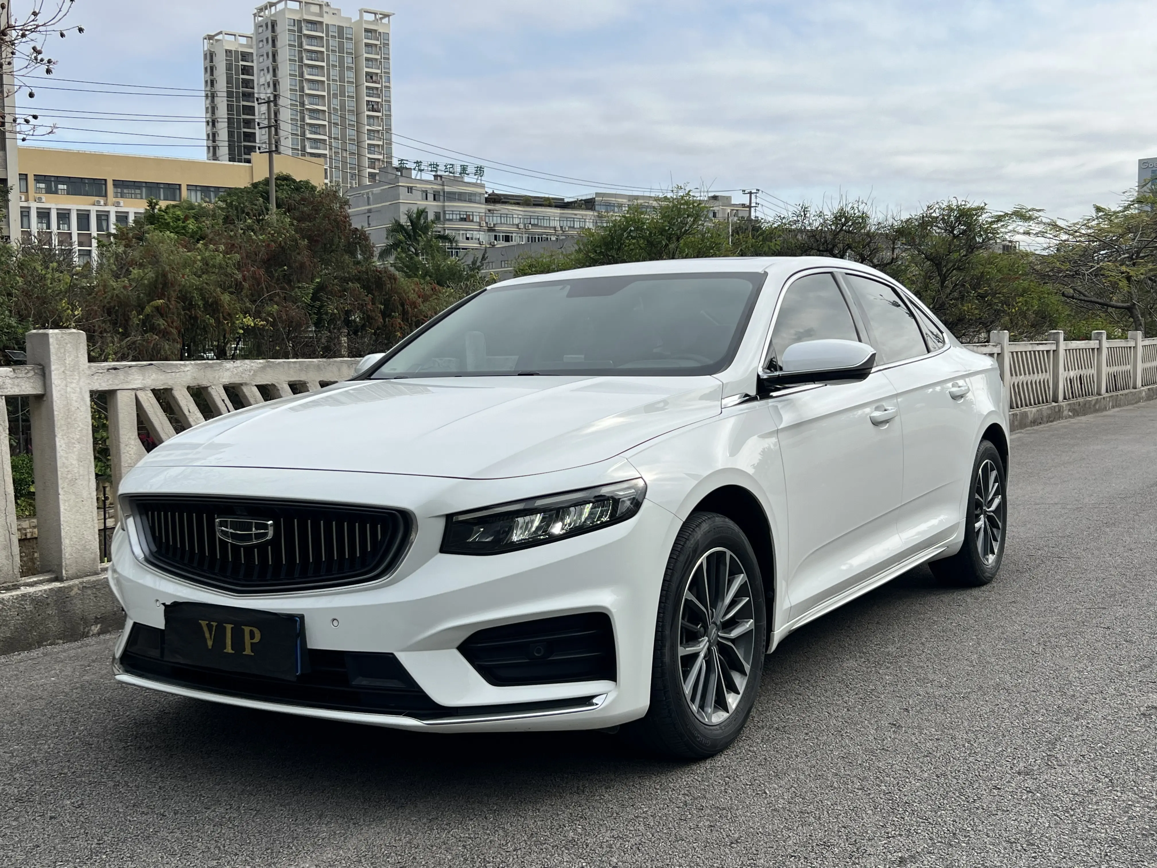 Geely Xing Rui  из Китая