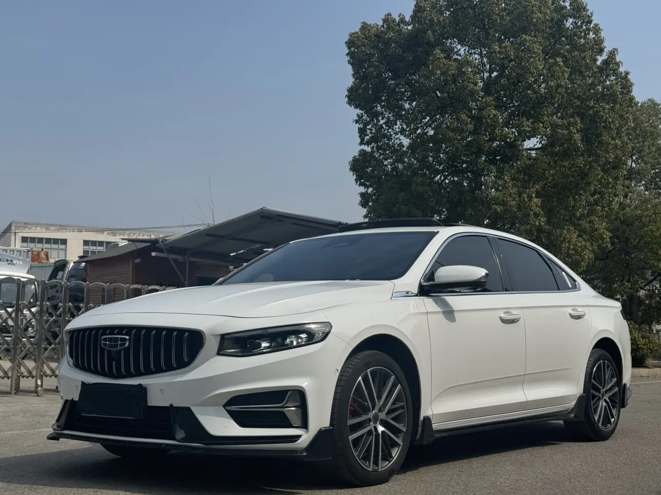 Geely Xing Rui  из Китая