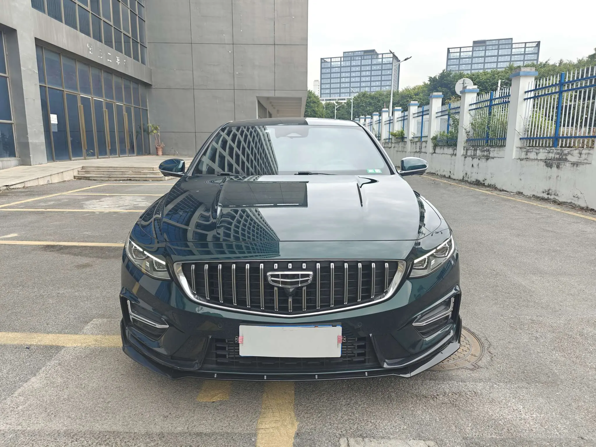 Geely Xing Rui  из Китая
