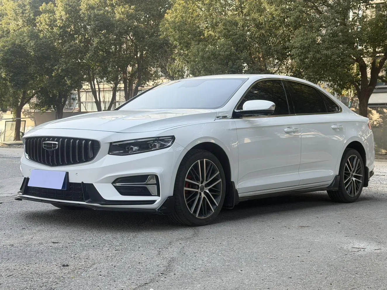 Geely Xing Rui  из Китая