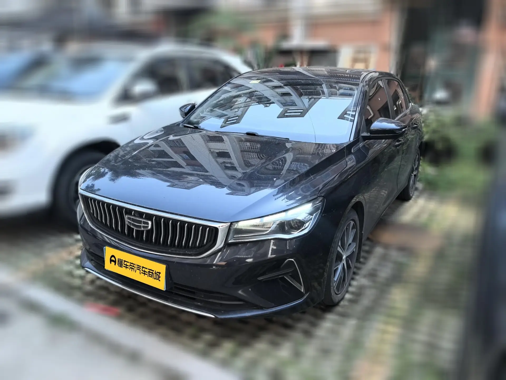 Geely Emgrand  из Китая