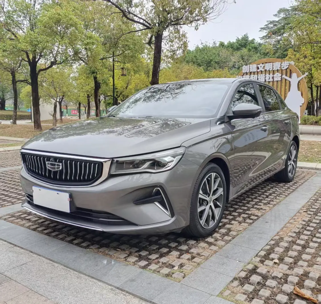 Geely Emgrand  из Китая