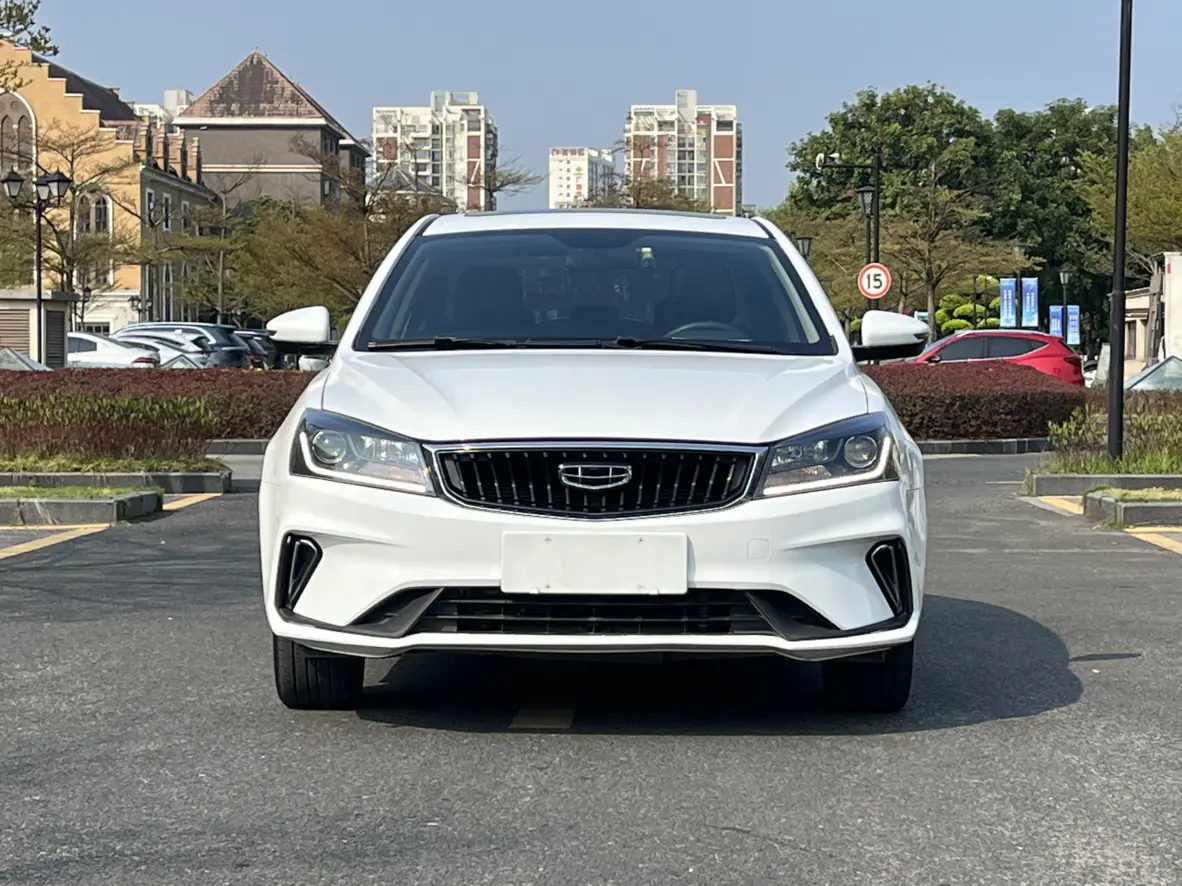 Geely Emgrand  из Китая