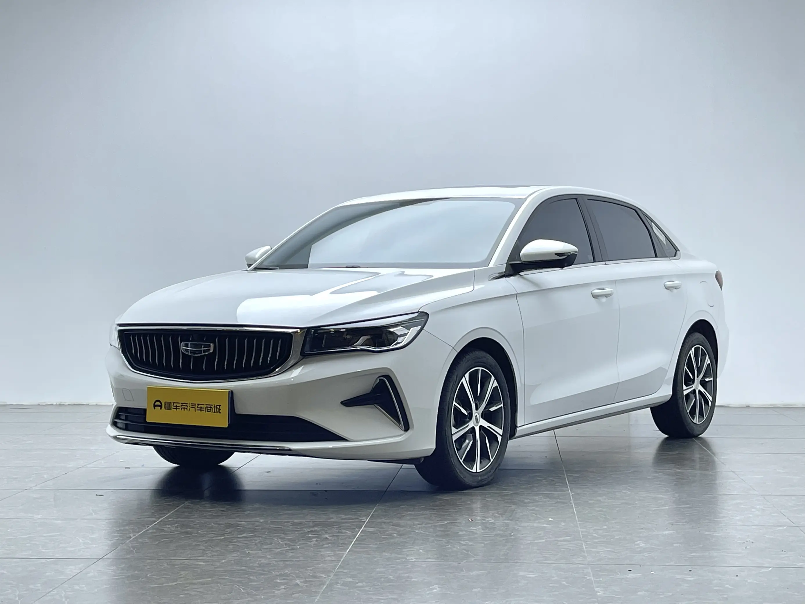 Geely Emgrand  из Китая