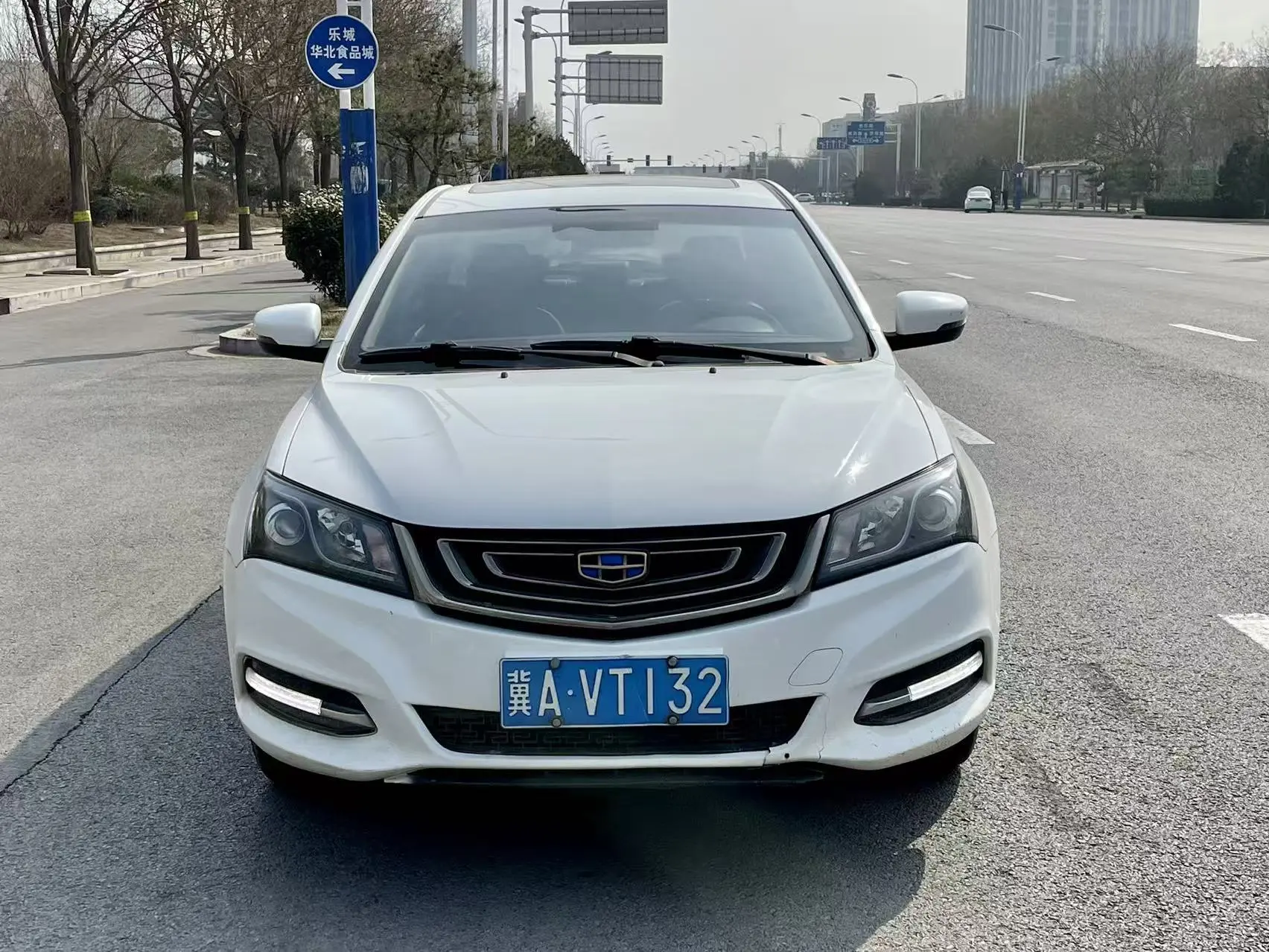 Geely Emgrand  из Китая