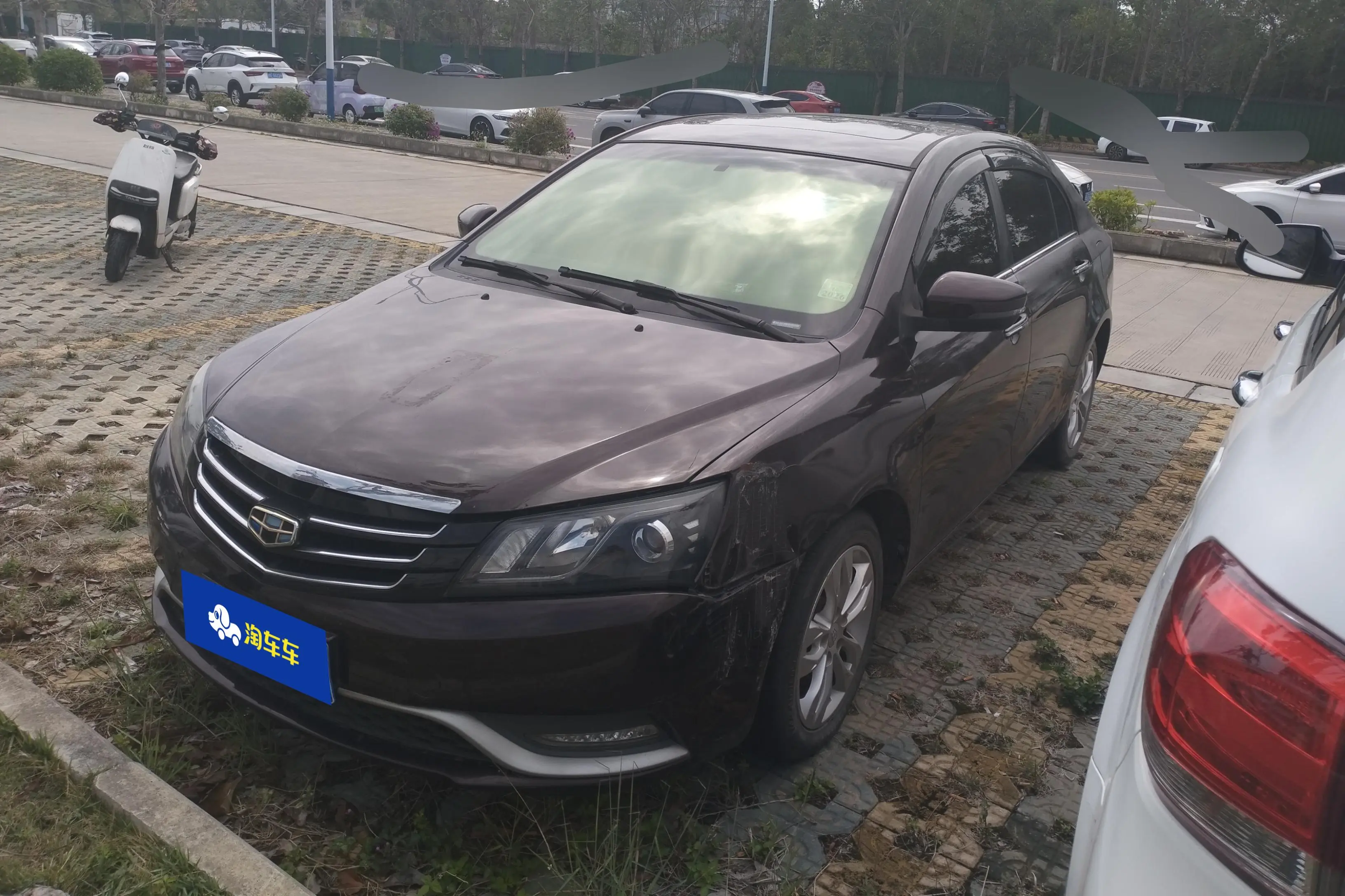 Geely Emgrand  из Китая