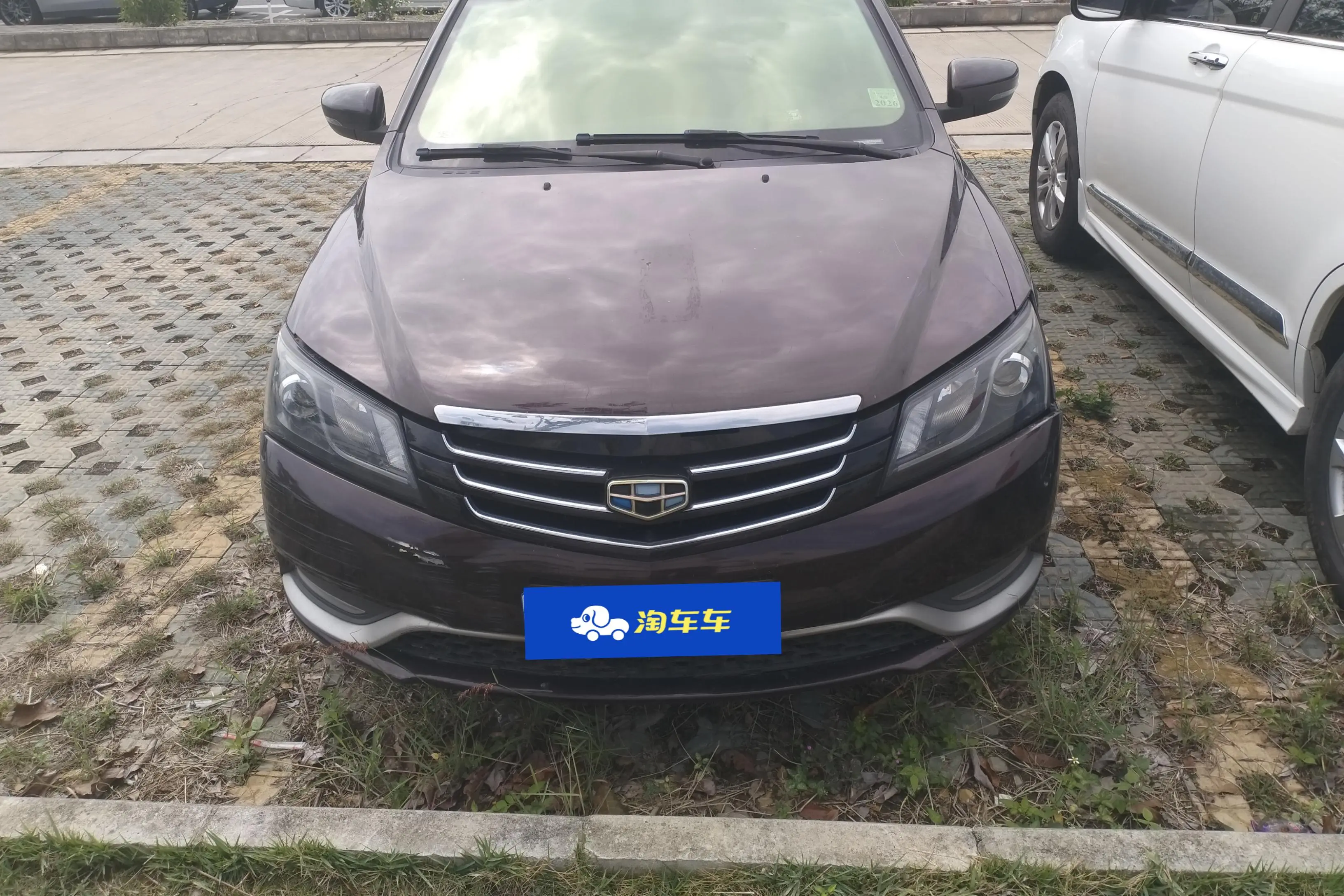 Geely Emgrand  из Китая