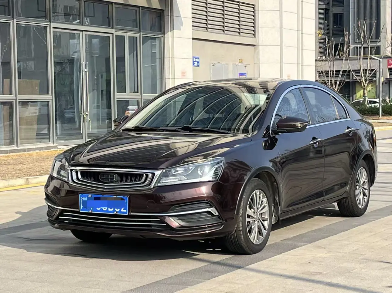 Geely Emgrand  из Китая