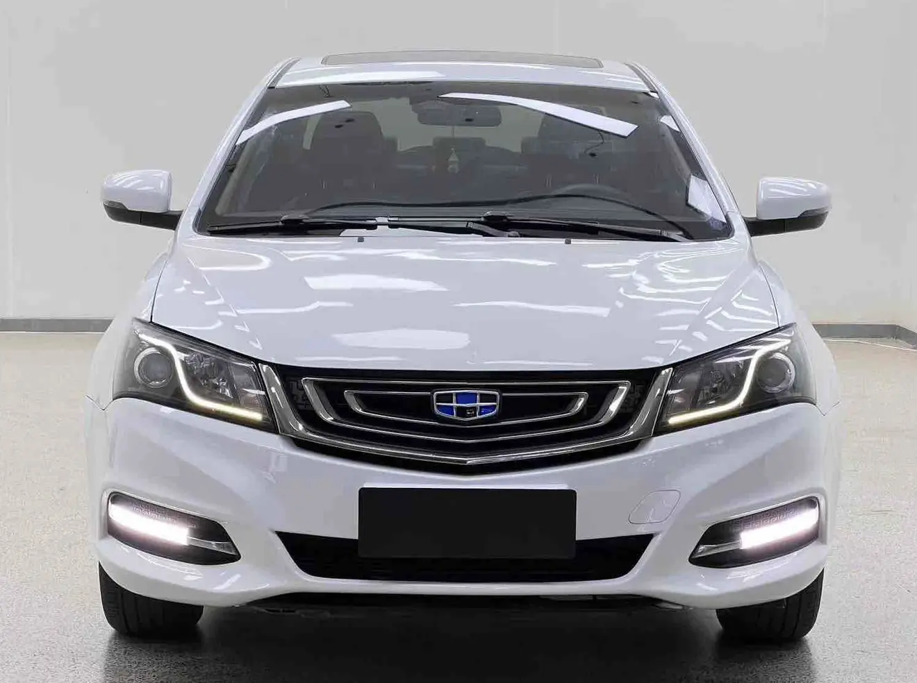 Geely Emgrand  из Китая