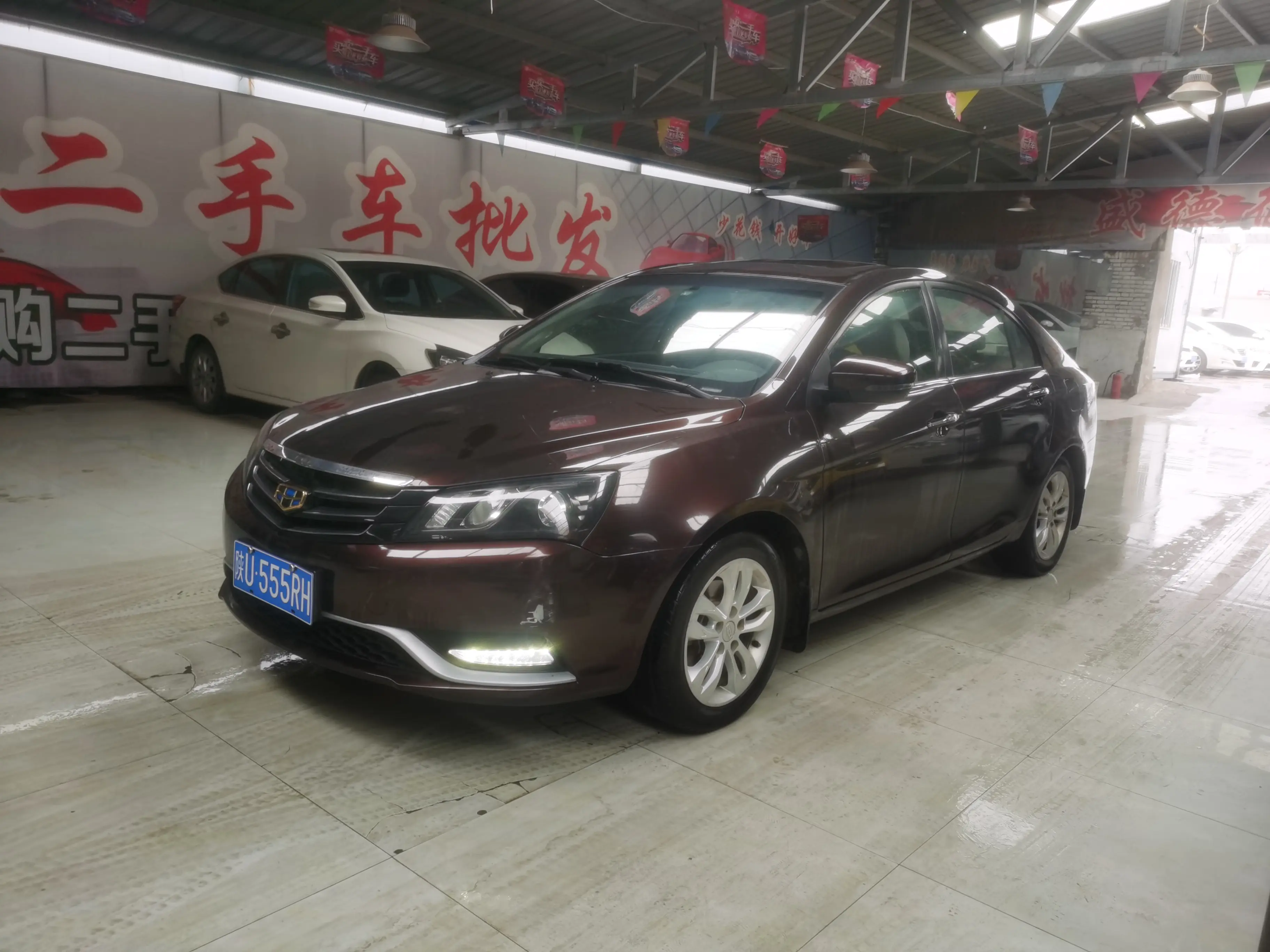 Geely Emgrand  из Китая