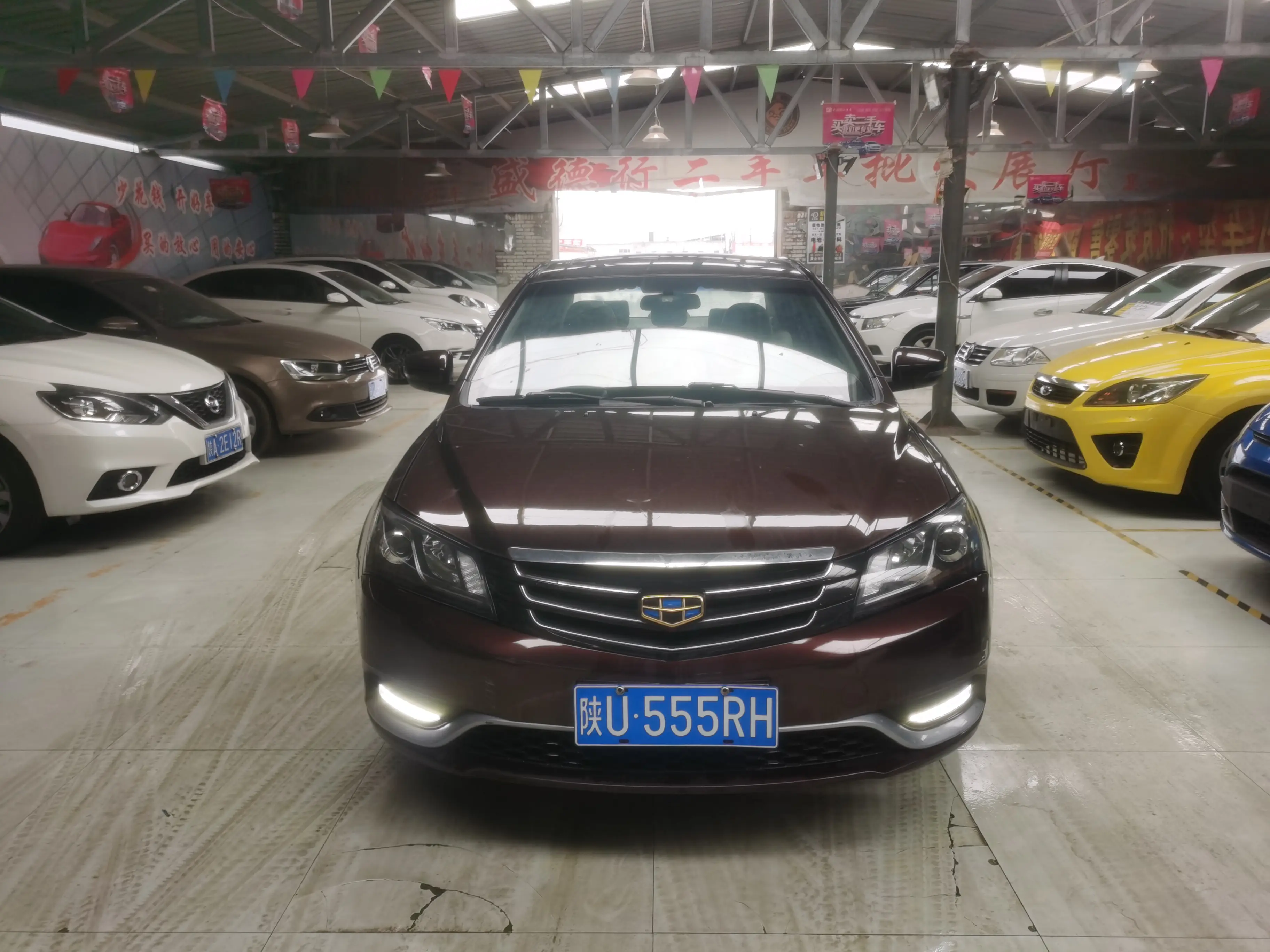Geely Emgrand  из Китая