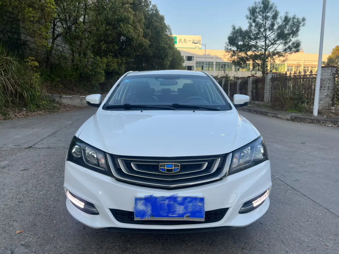 Geely Emgrand  из Китая