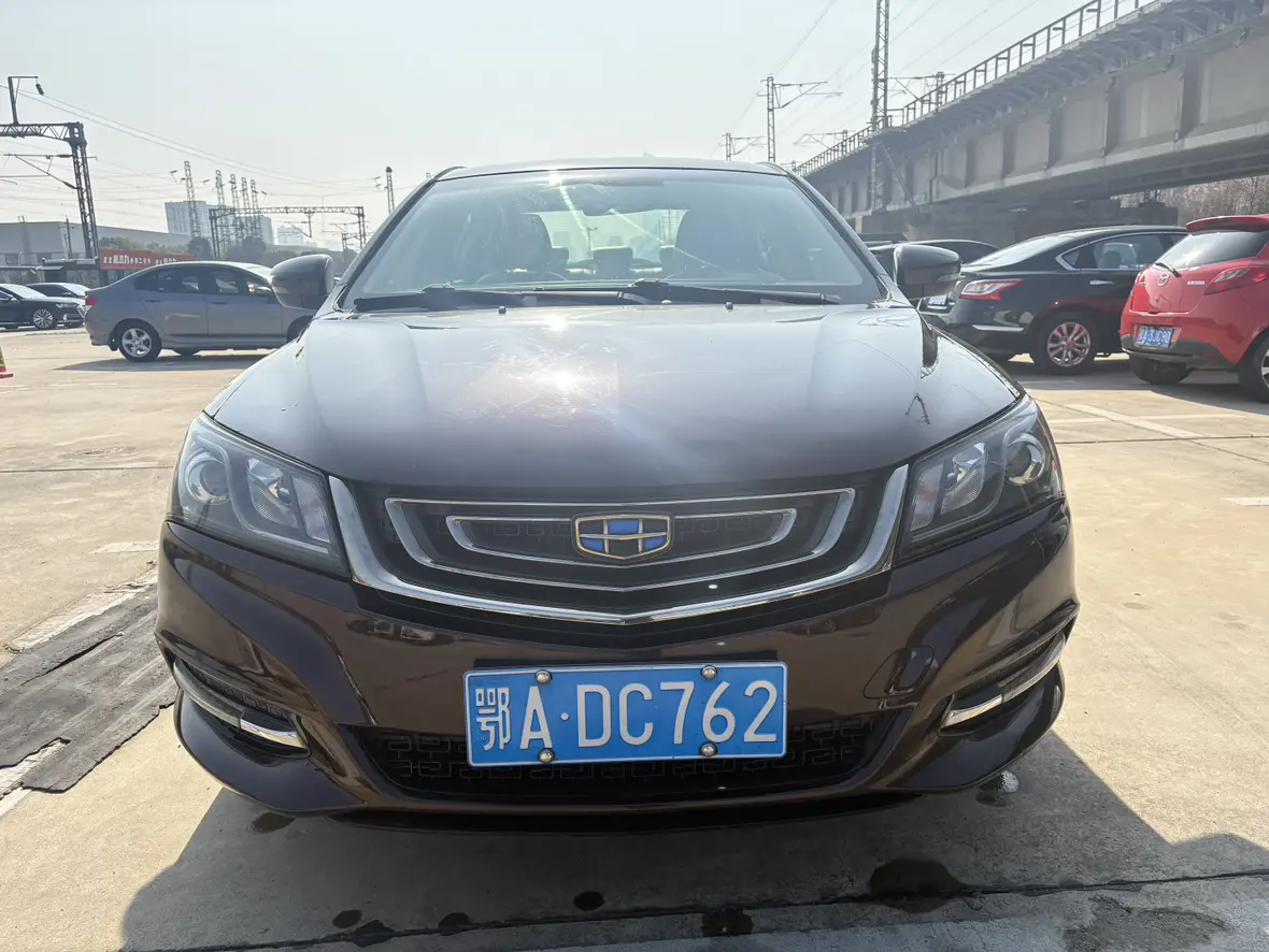 Geely Emgrand  из Китая