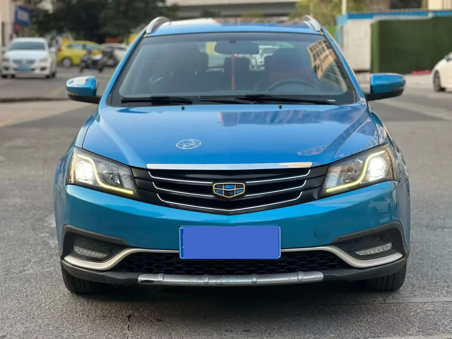 Geely Emgrand  из Китая