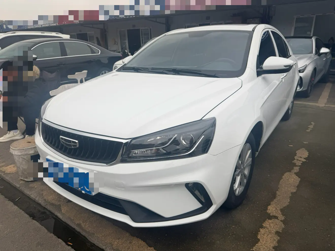Geely Emgrand  из Китая