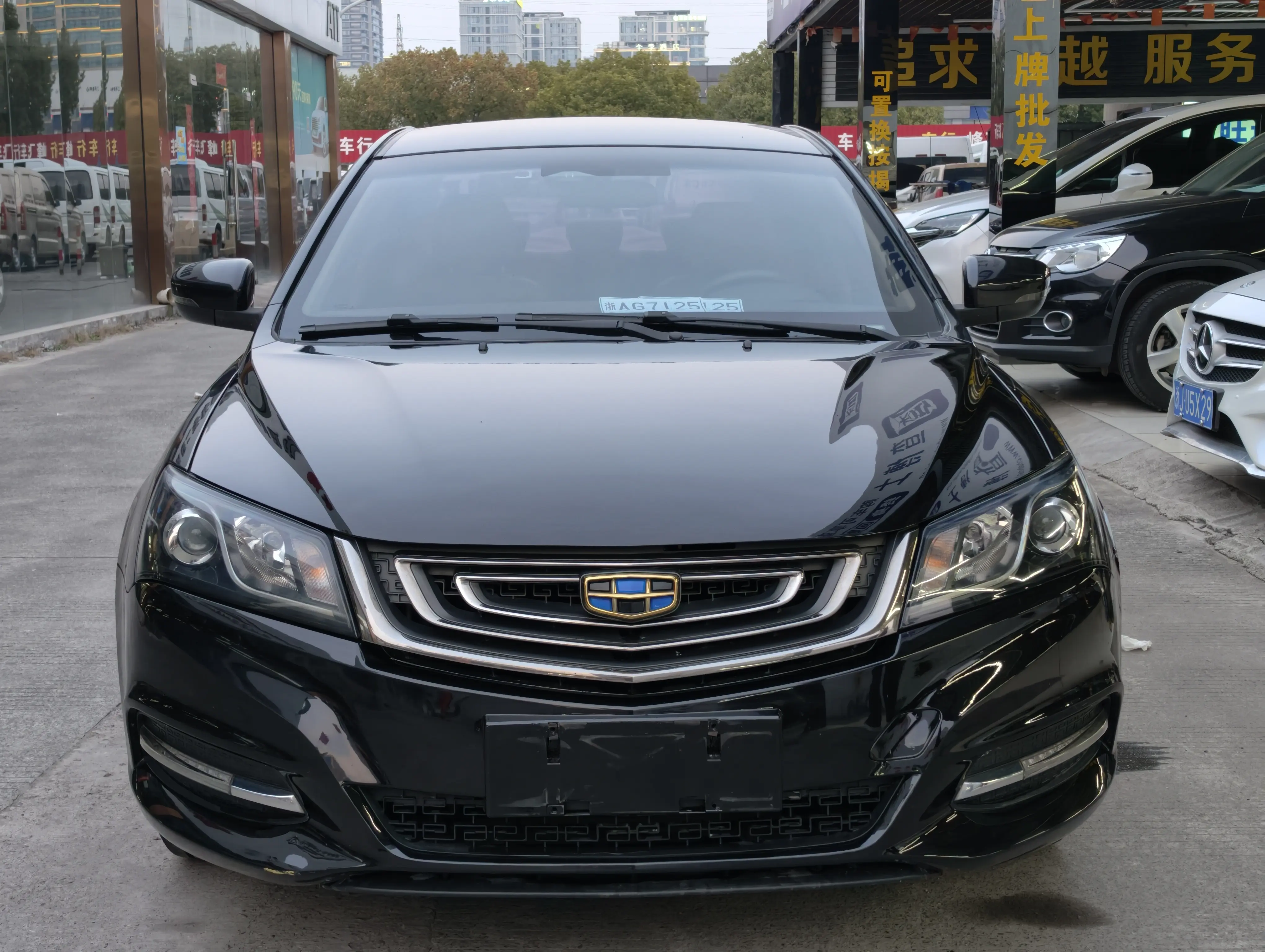 Geely Emgrand  из Китая
