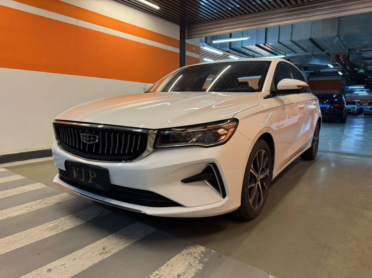 Geely Emgrand  из Китая