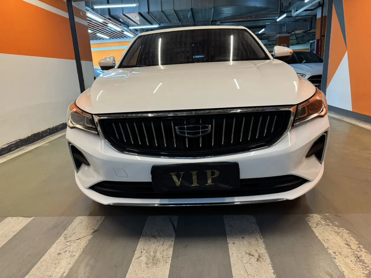 Geely Emgrand  из Китая