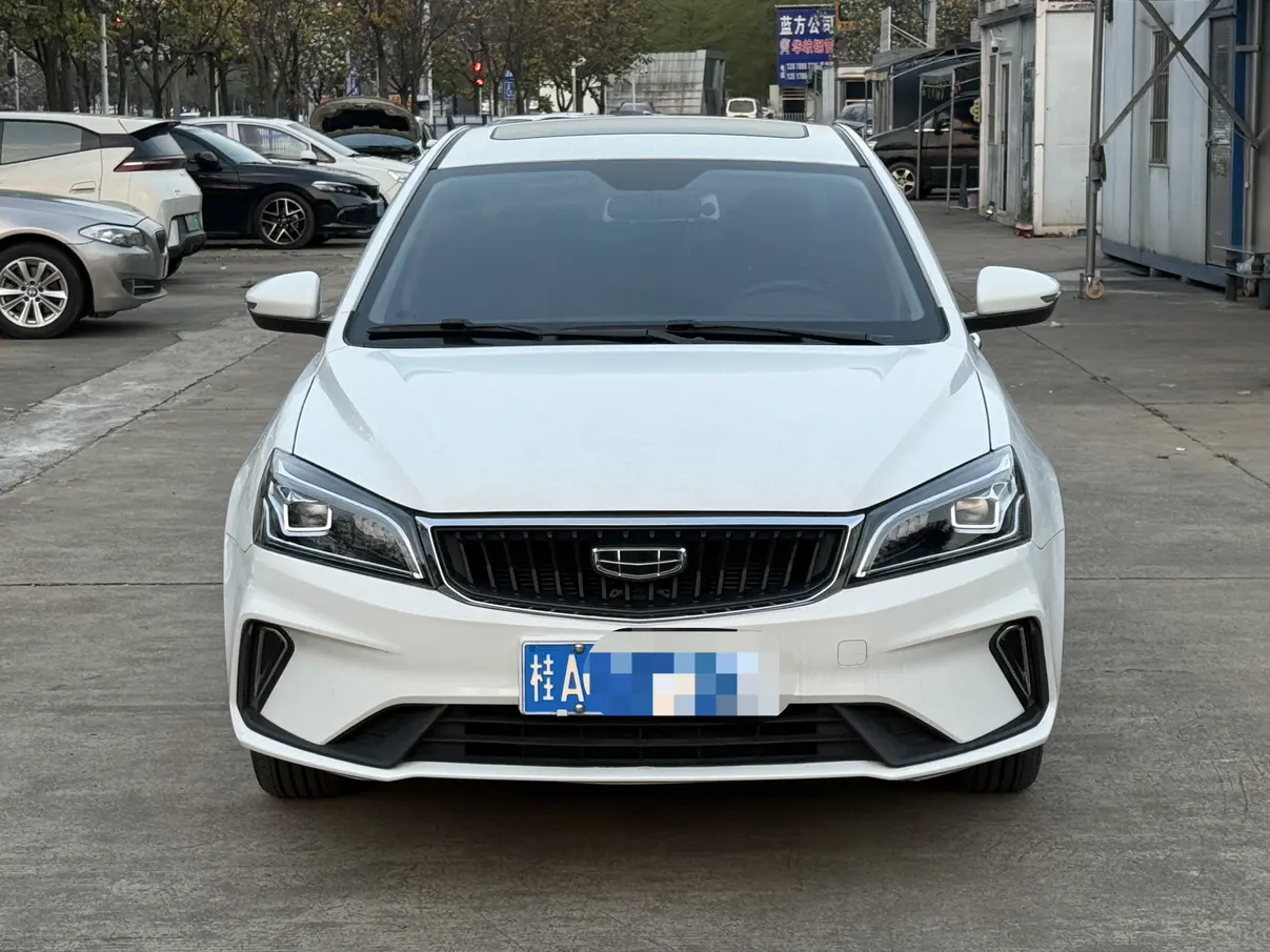 Geely Emgrand  из Китая